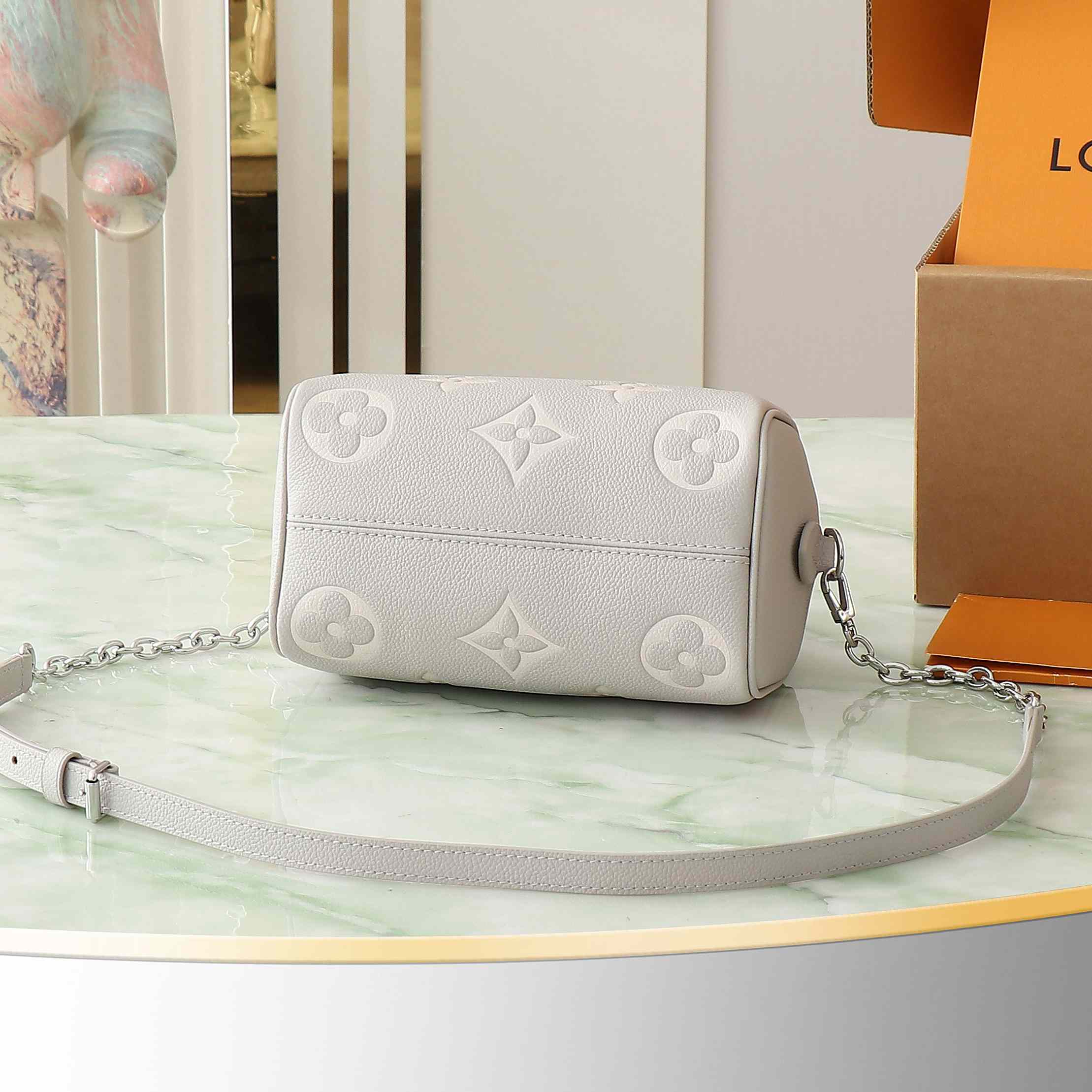 Louis Vuitton Speedy Bandoulière 20   M14207 - DopestKickz