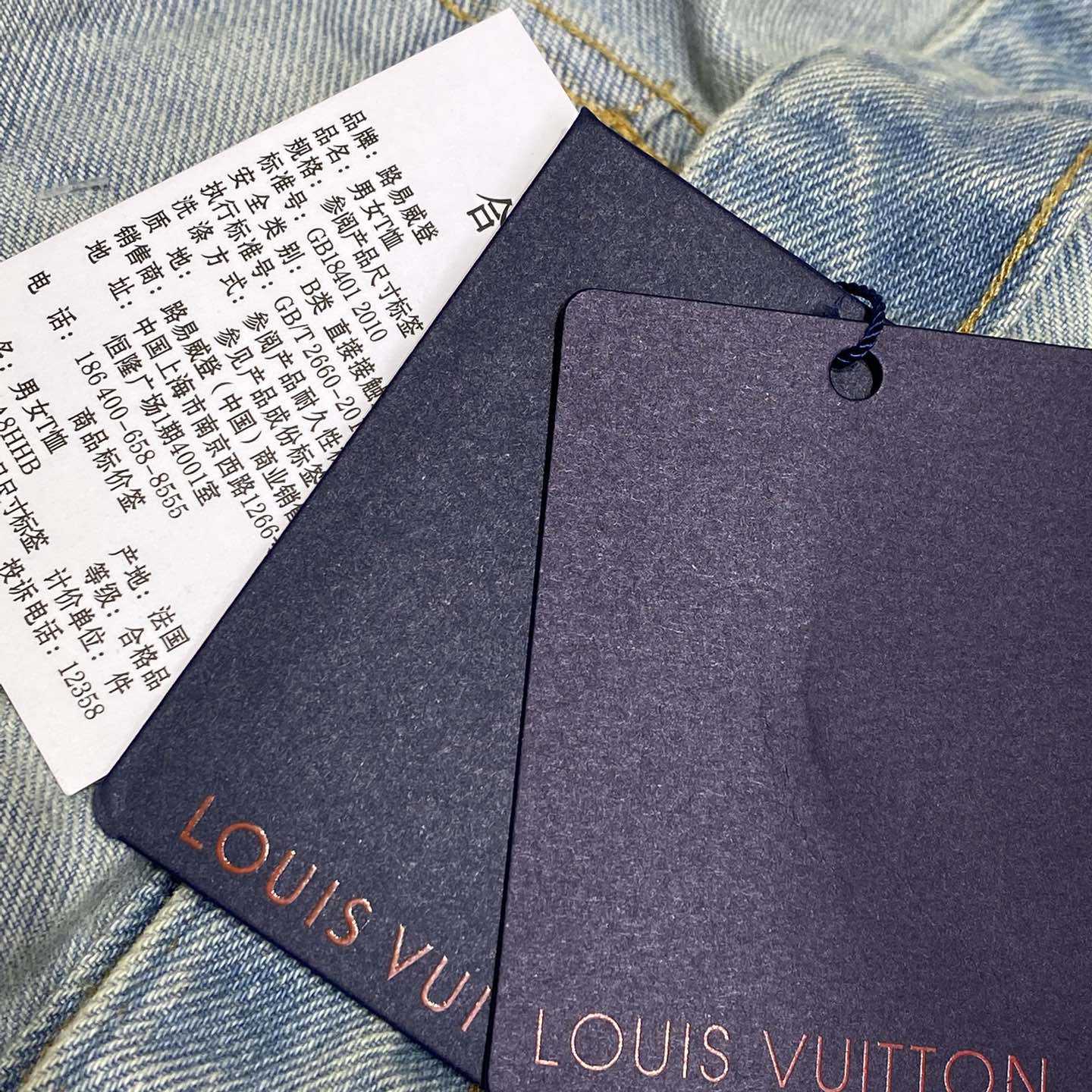 Louis Vuitton Damier Denim Trucker Jacket    1AHBE2 - DopestKickz