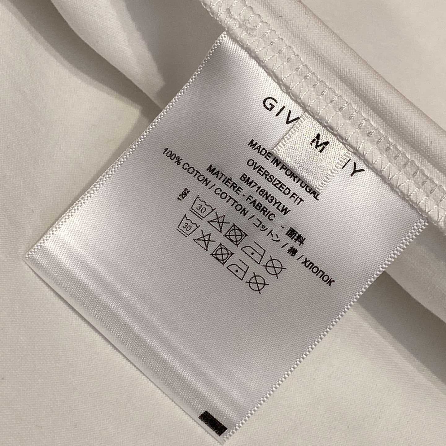 Givenchy Reverse t-shirt in cotton with Hubert objects - DopestKickz