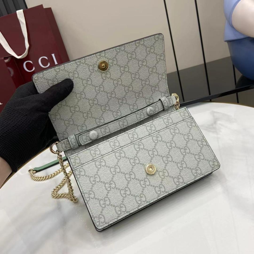 Gucci GG Emblem Wallet On Chain - DopestKickz