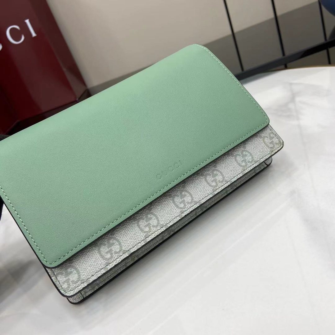 Gucci GG Emblem Wallet On Chain - DopestKickz