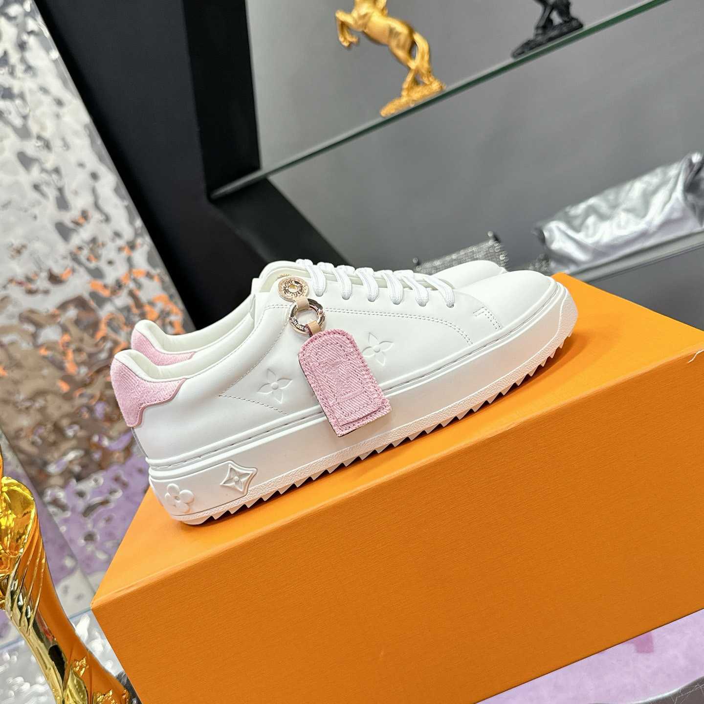 Louis Vuitton Time Out Sneaker  1AGUXU - DopestKickz