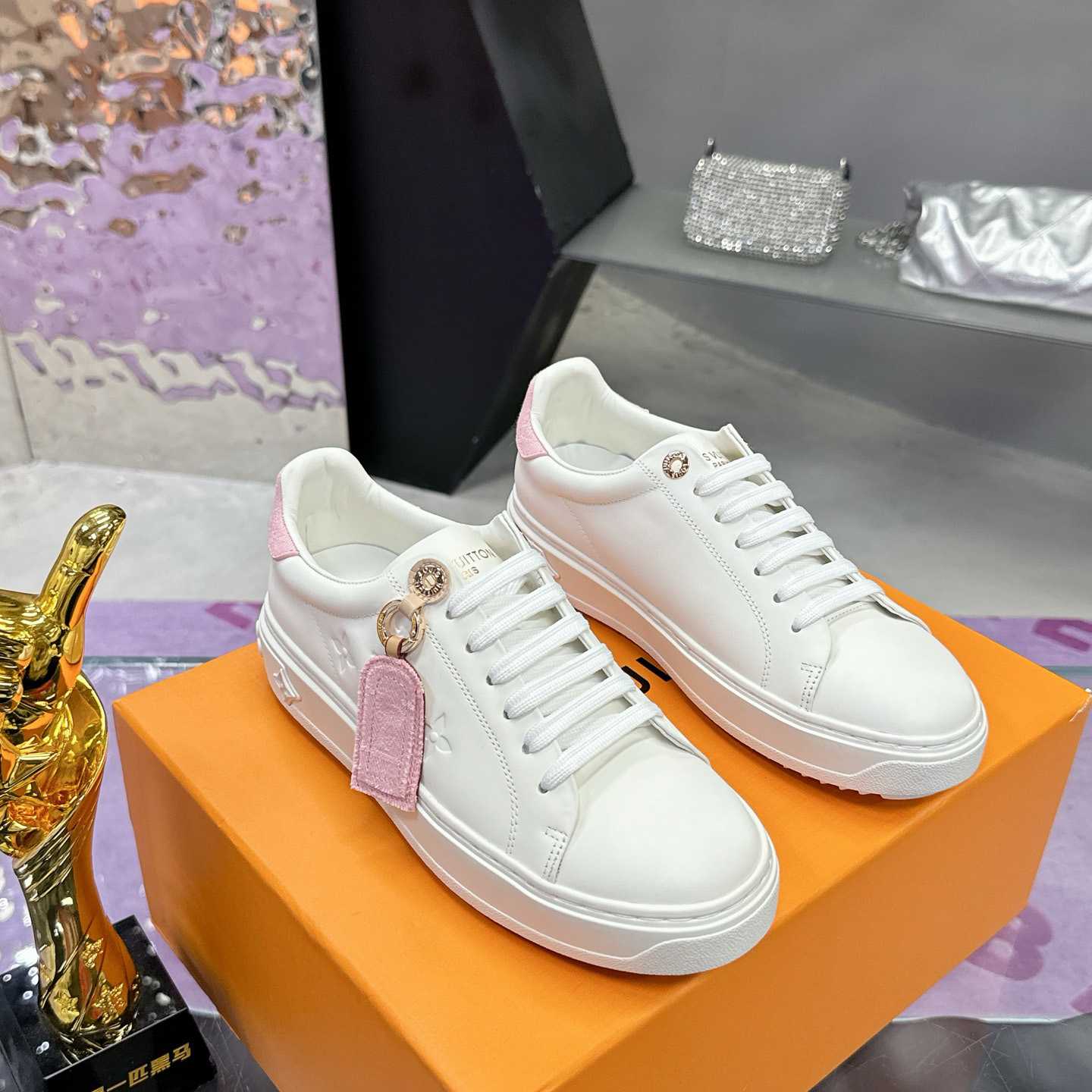 Louis Vuitton Time Out Sneaker  1AGUXU - DopestKickz