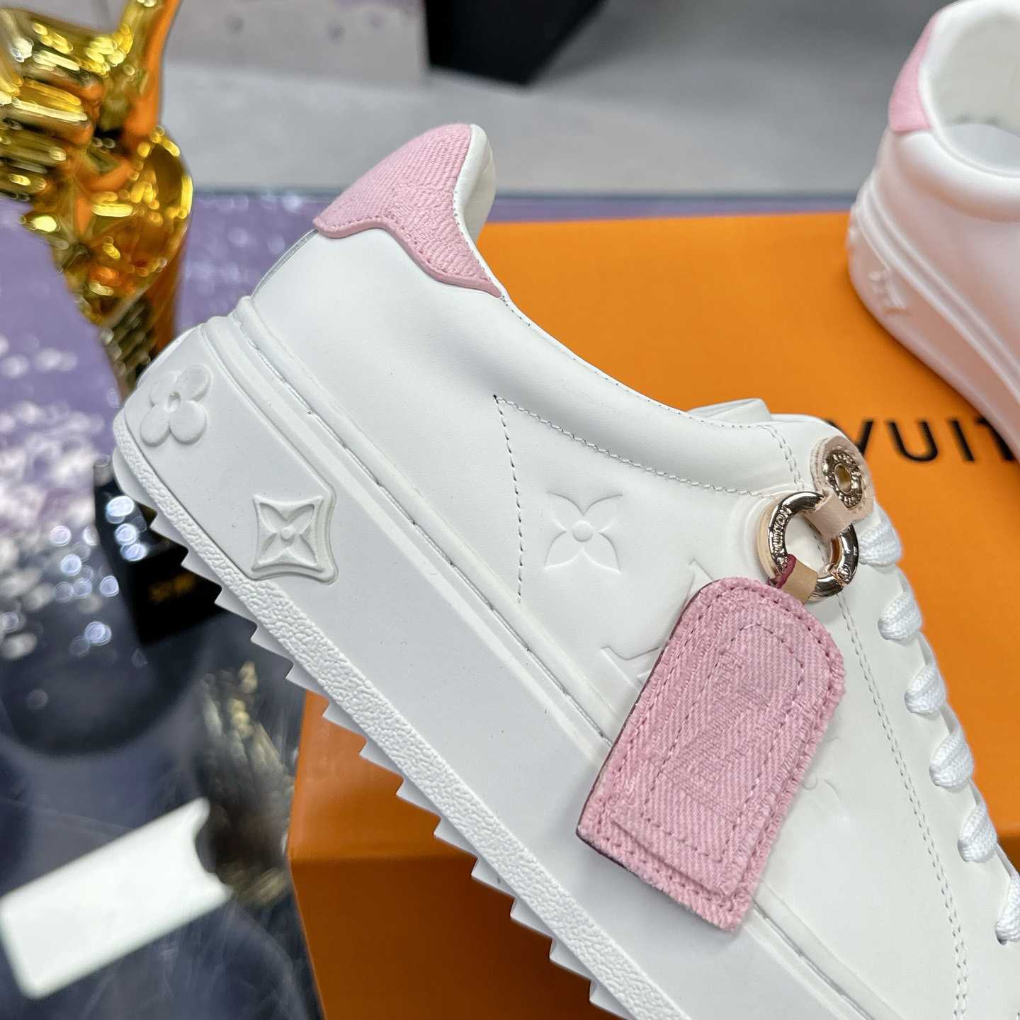 Louis Vuitton Time Out Sneaker  1AGUXU - DopestKickz