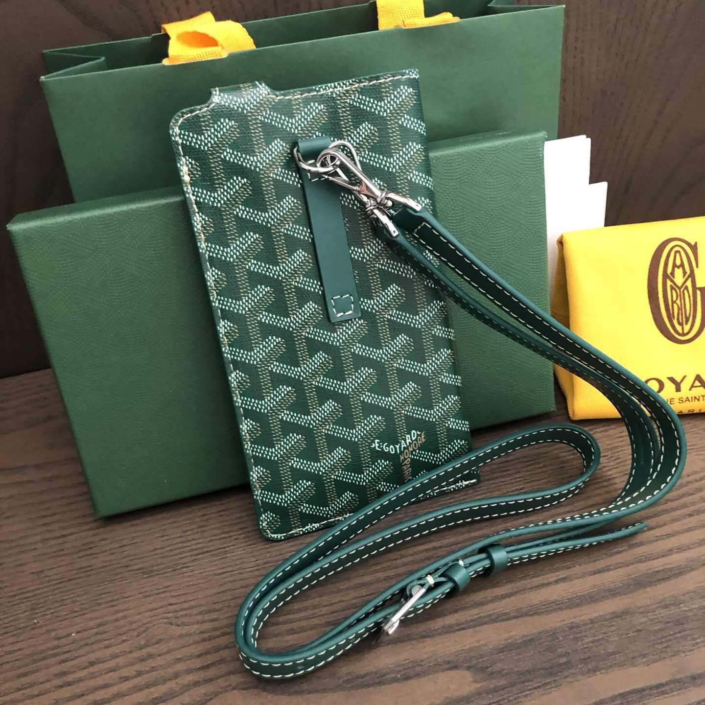 Goyard Montmartre GM Case - DopestKickz