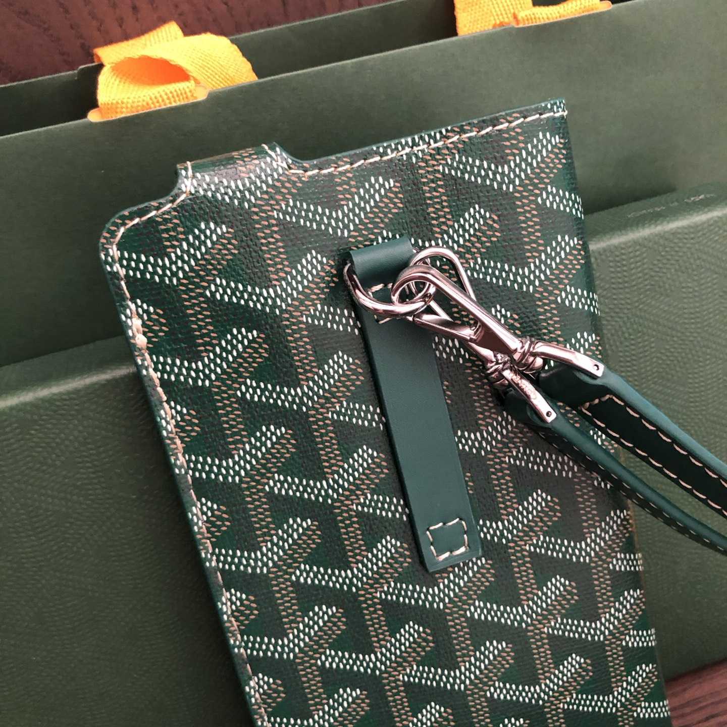 Goyard Montmartre GM Case - DopestKickz