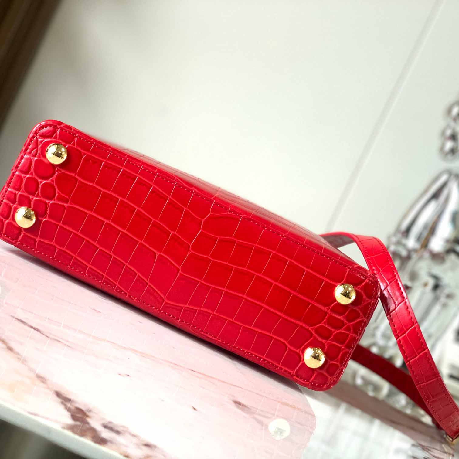 Louis Vuitton Capucines BB   N92173 (27 x 18x9cm) - DopestKickz