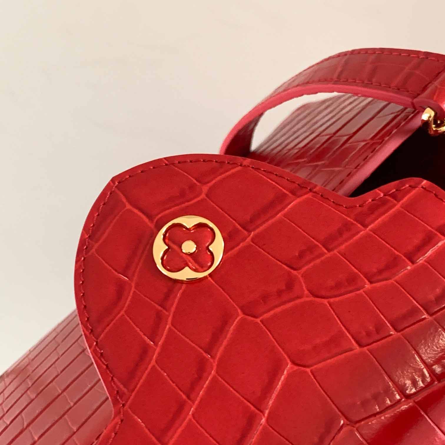 Louis Vuitton Capucines BB   N92173 (27 x 18x9cm) - DopestKickz