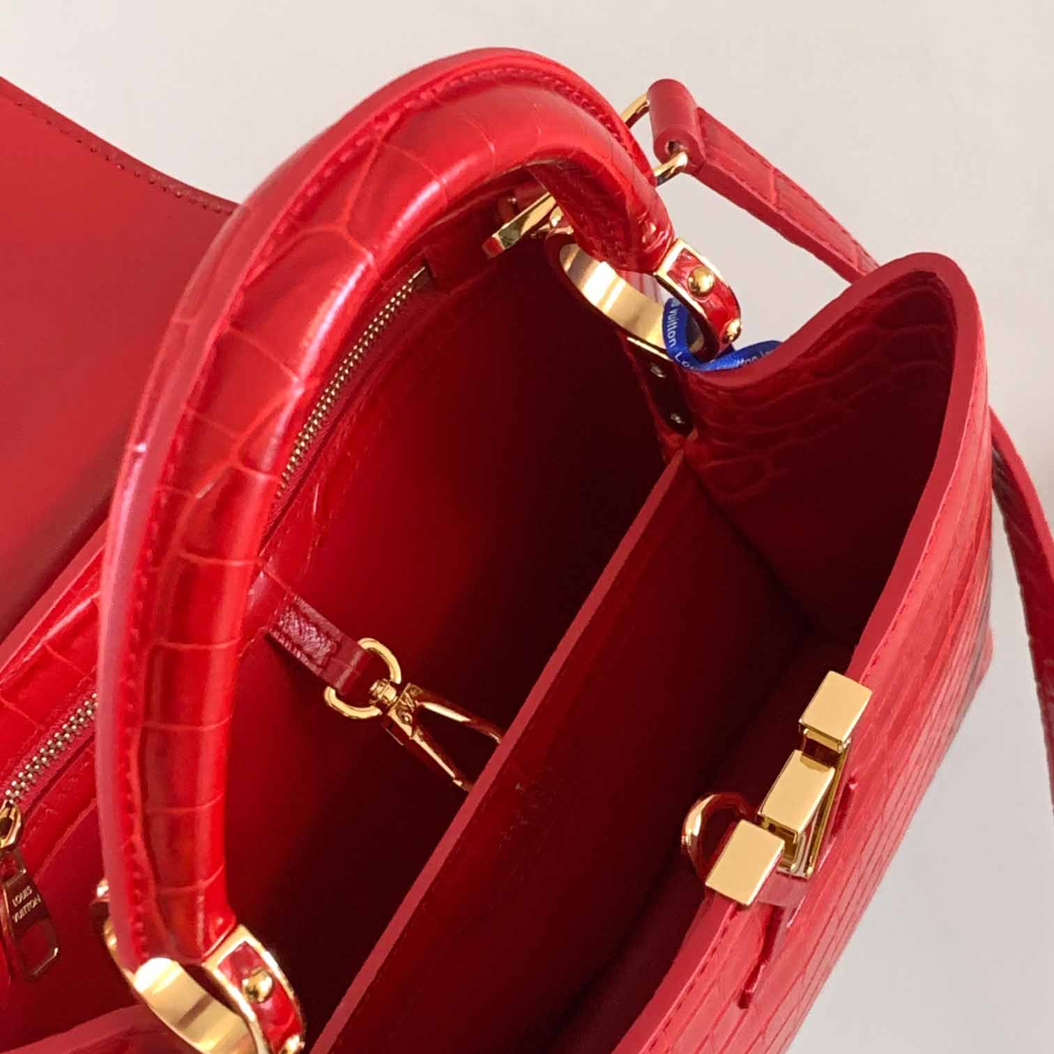 Louis Vuitton Capucines BB   N92173 (27 x 18x9cm) - DopestKickz