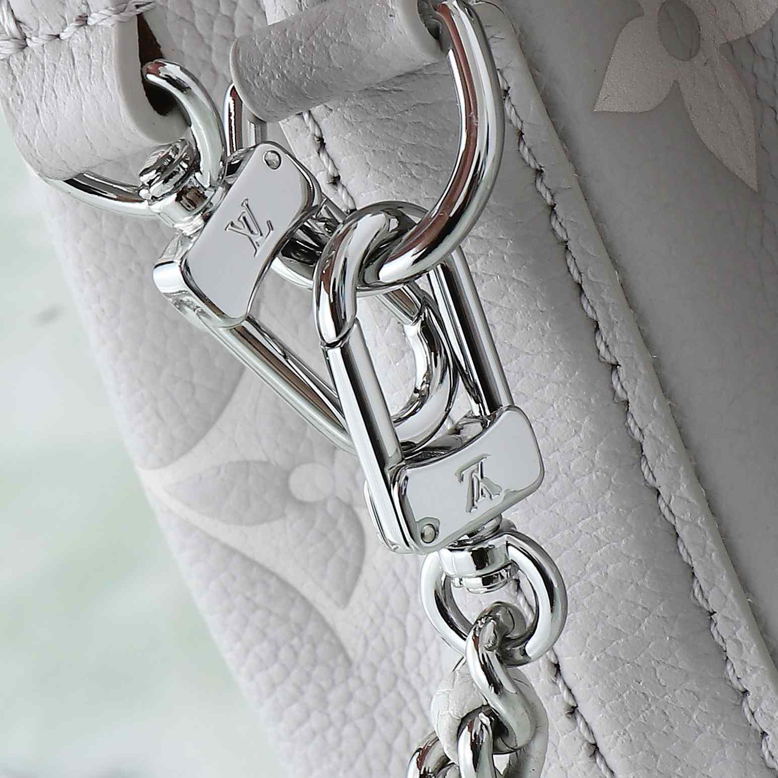 Louis Vuitton Nano Noé   M14224 - DopestKickz