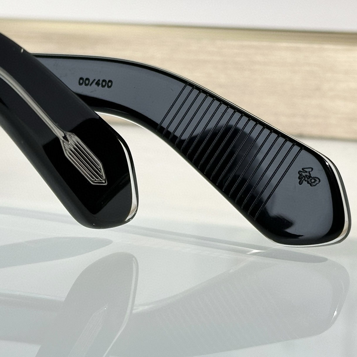 Jacquemus SANDRO Sunglasses - DopestKickz