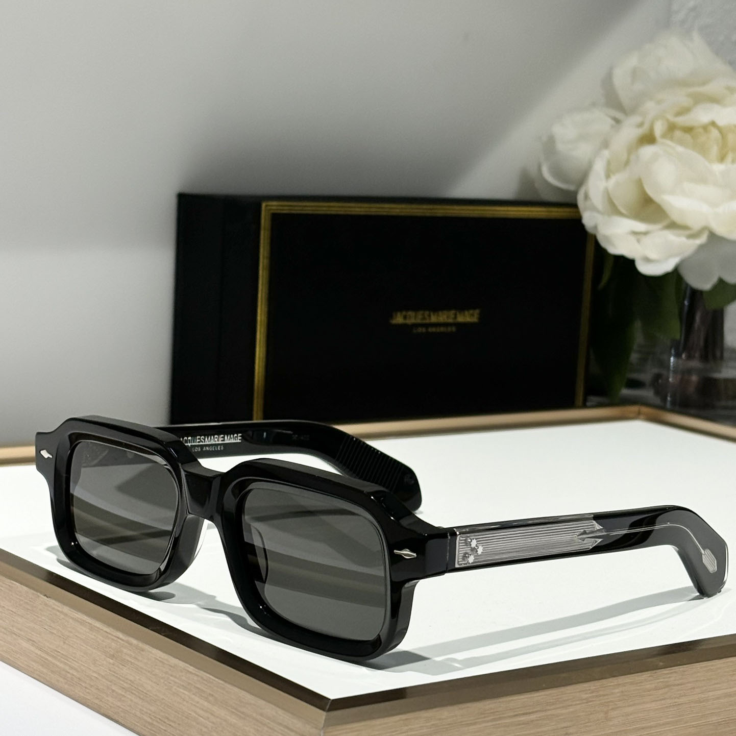 Jacquemus SANDRO Sunglasses - DopestKickz