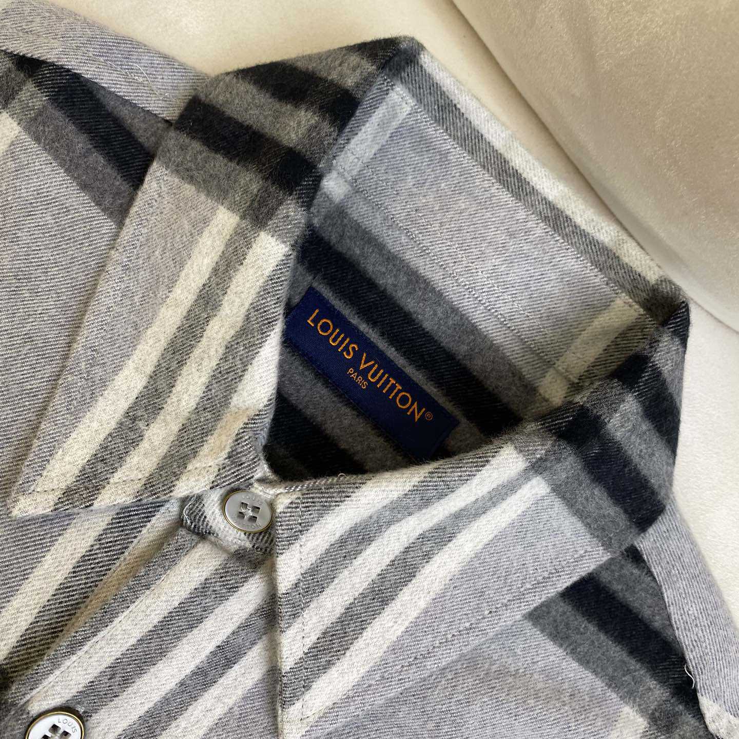 Louis Vuitton Long-Sleeved Cotton Flannel Shirt  1AFXST - DopestKickz