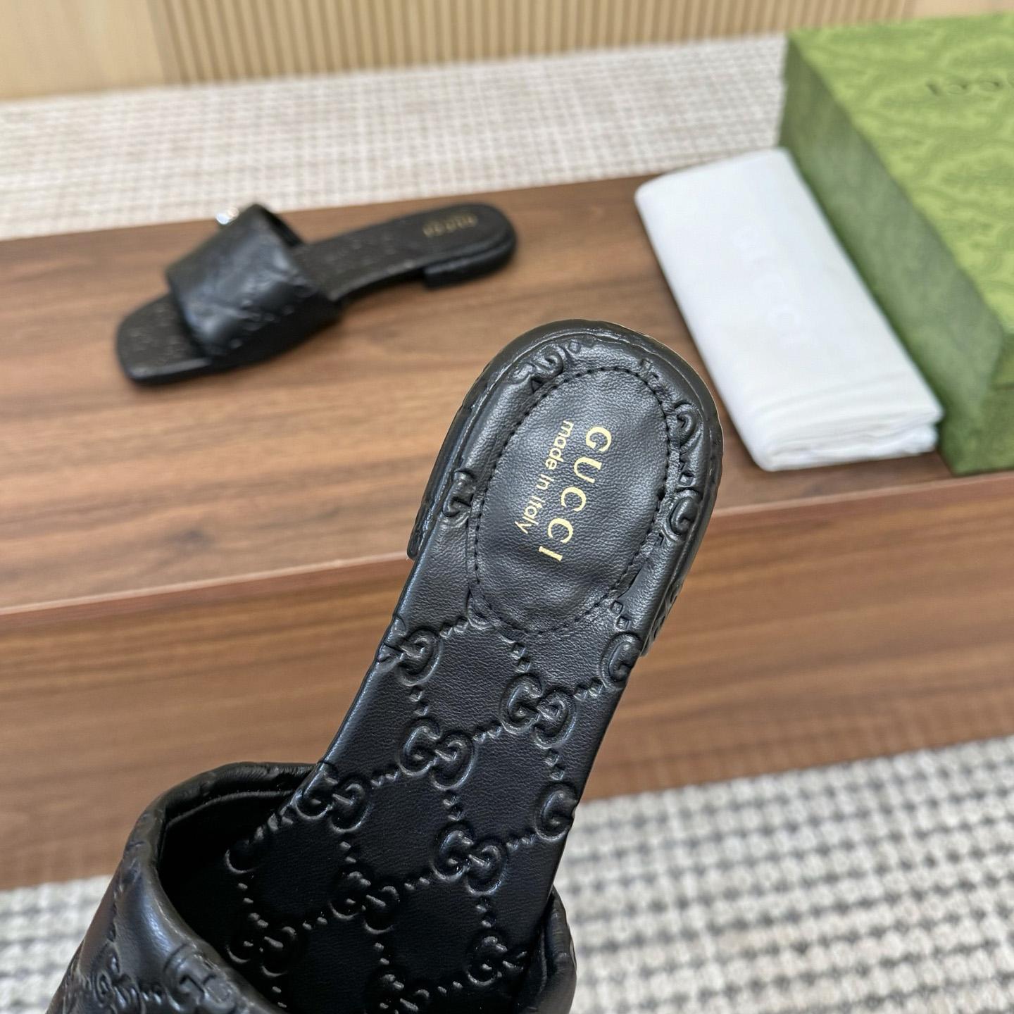 Gucci Women's Slide Sandal With Double G - DopestKickz