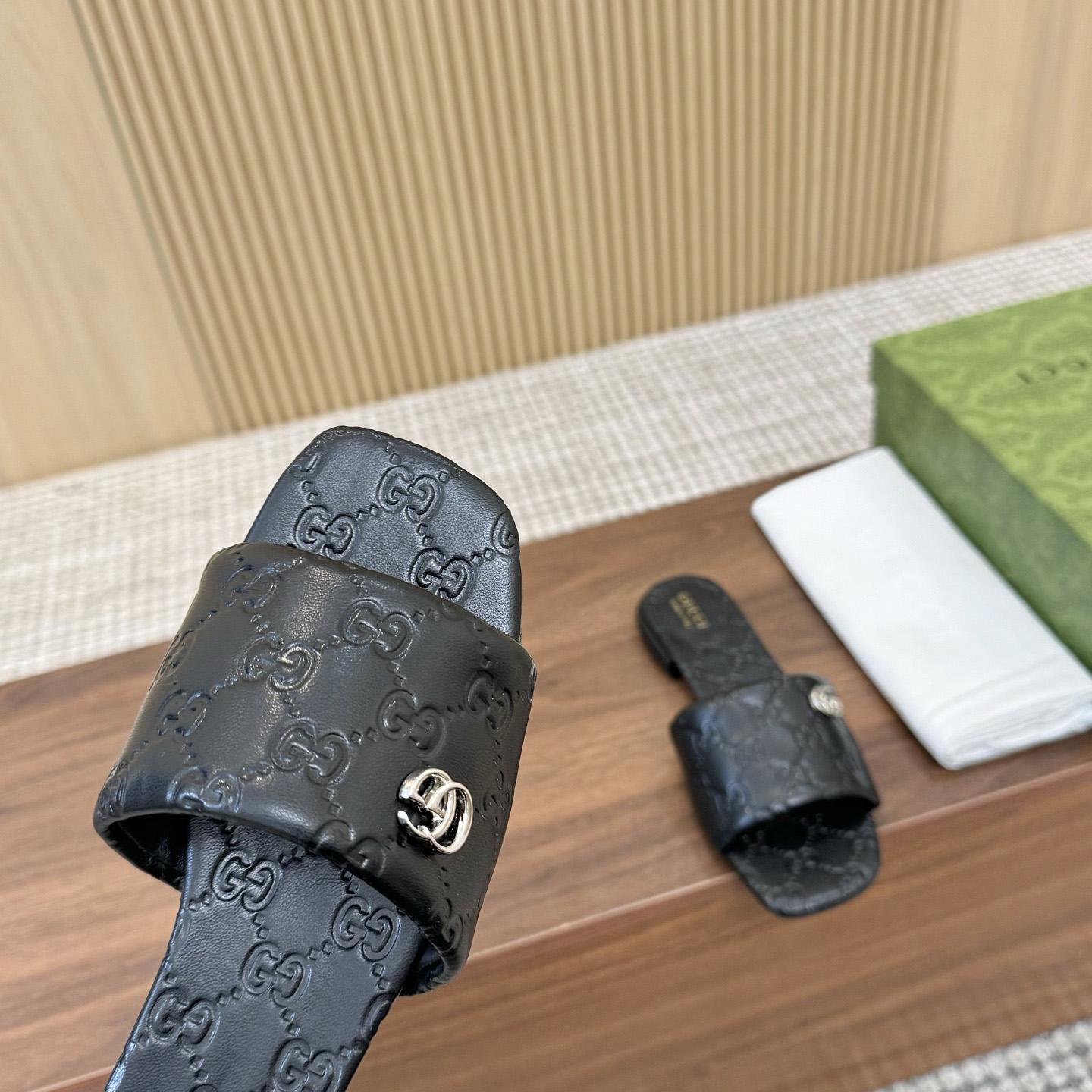 Gucci Women's Slide Sandal With Double G - DopestKickz