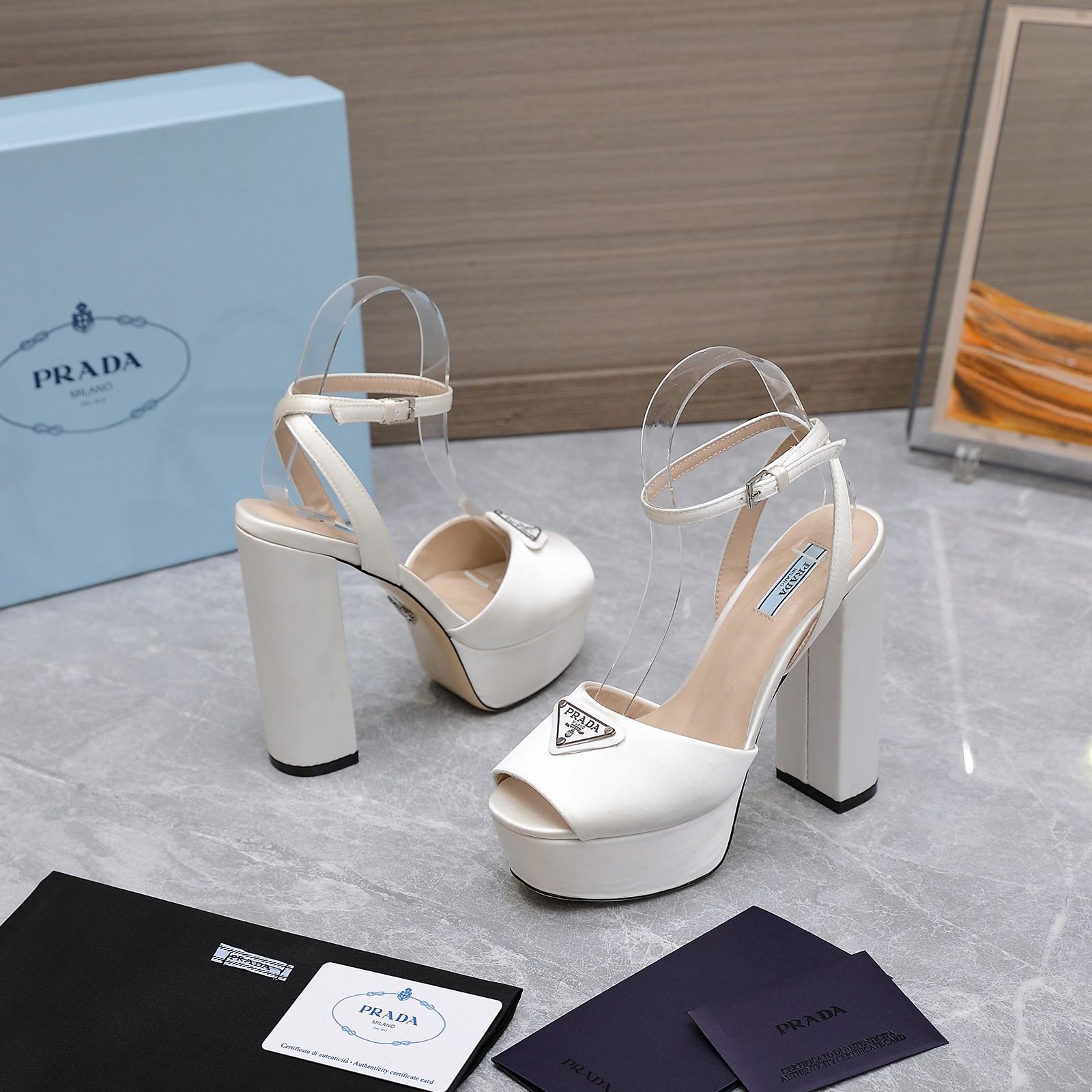 Prada Patent Platform Sanda  13cm - DopestKickz