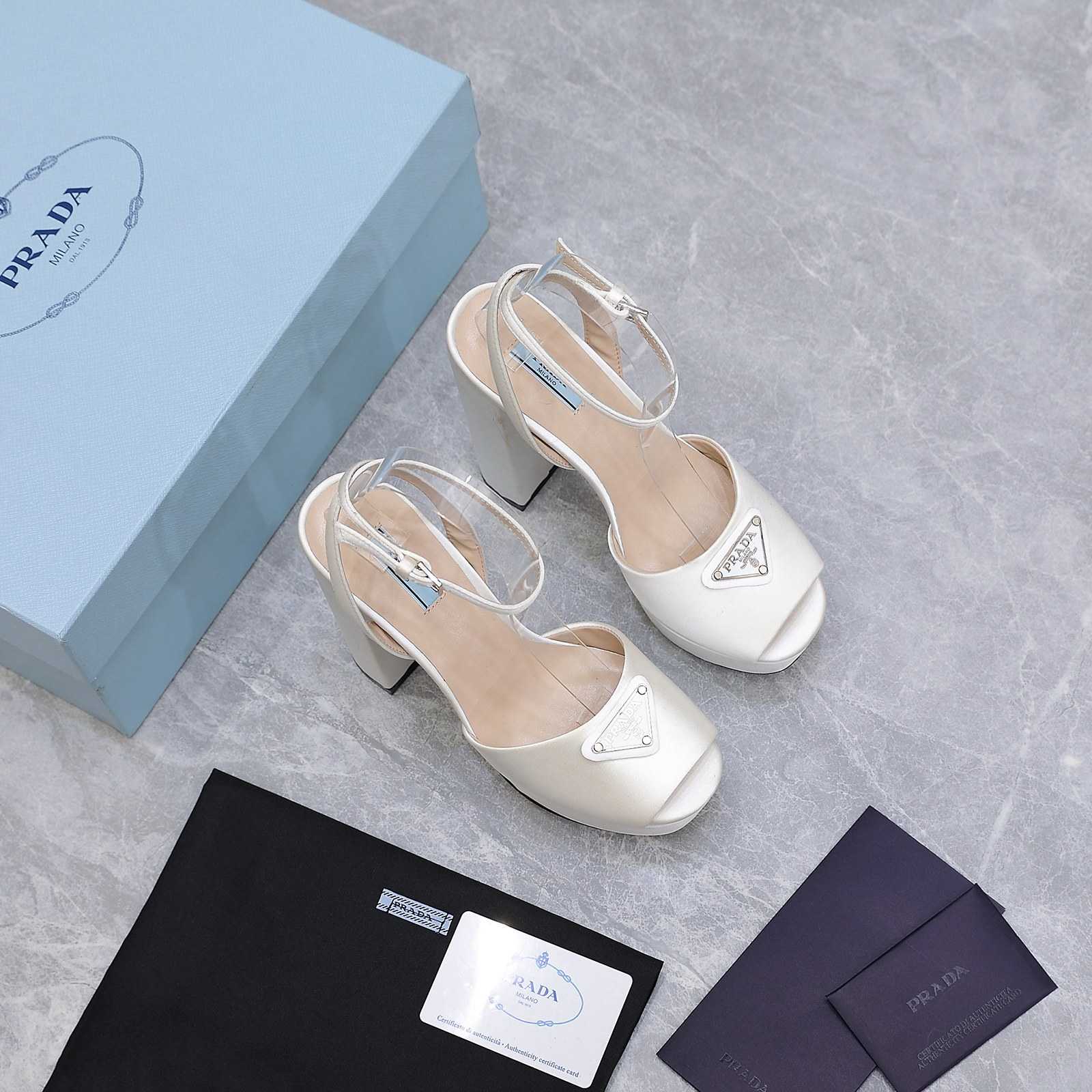 Prada Patent Platform Sanda  13cm - DopestKickz