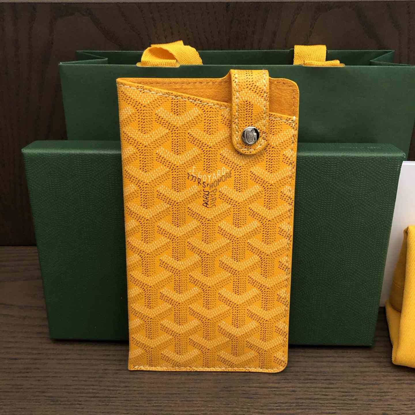 Goyard Montmartre GM Case - DopestKickz
