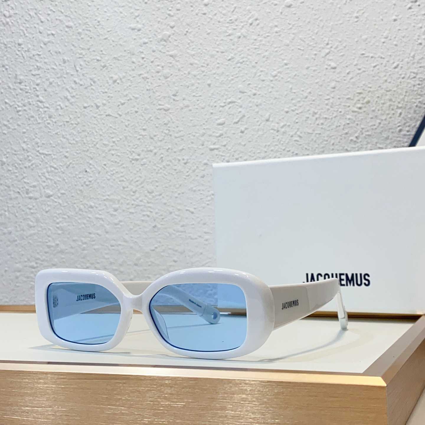 Jacquemus ROND CARRE Sunglasses - DopestKickz