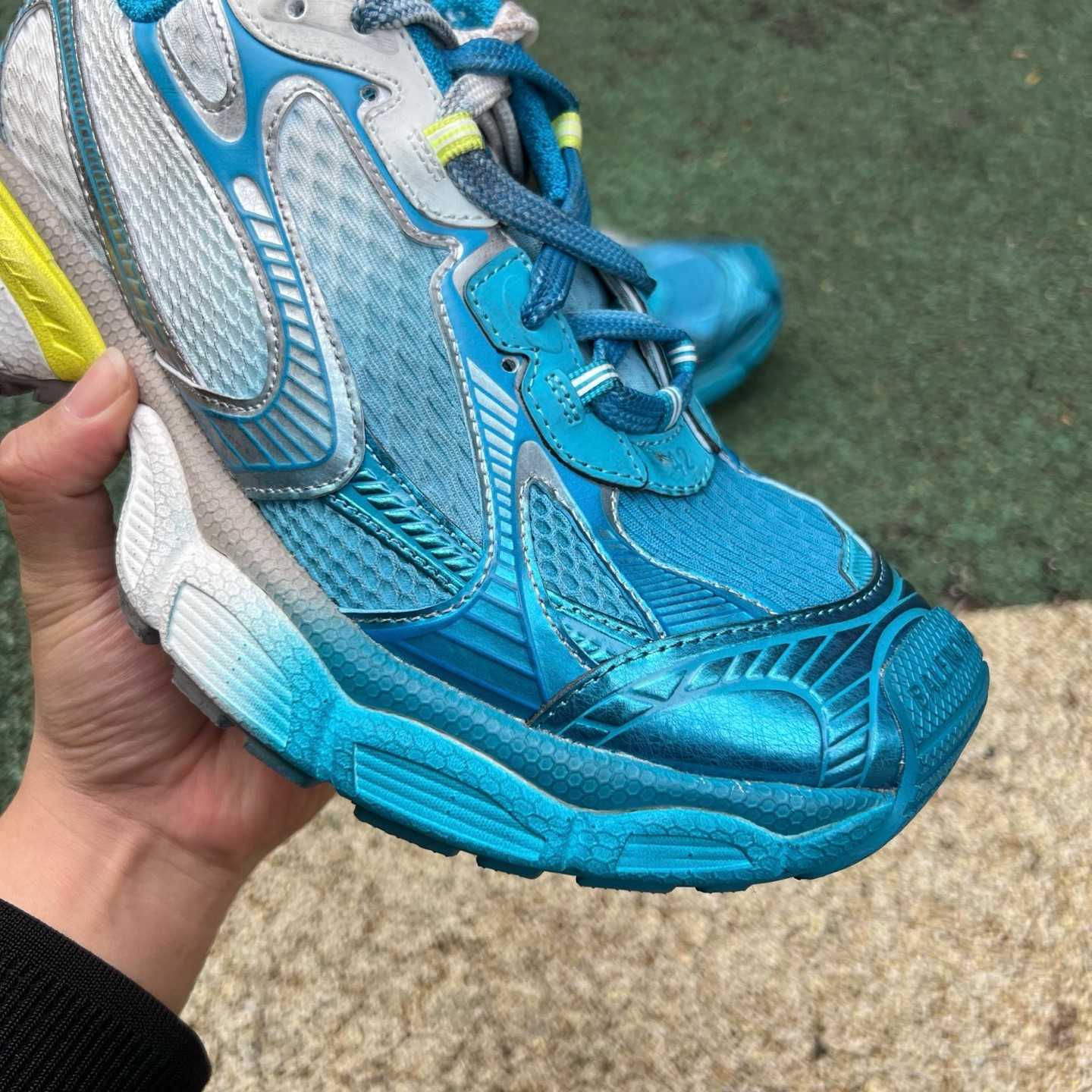 Balenciaga 3XL Toe Spray Sneaker In white, blue and yellow - DopestKickz