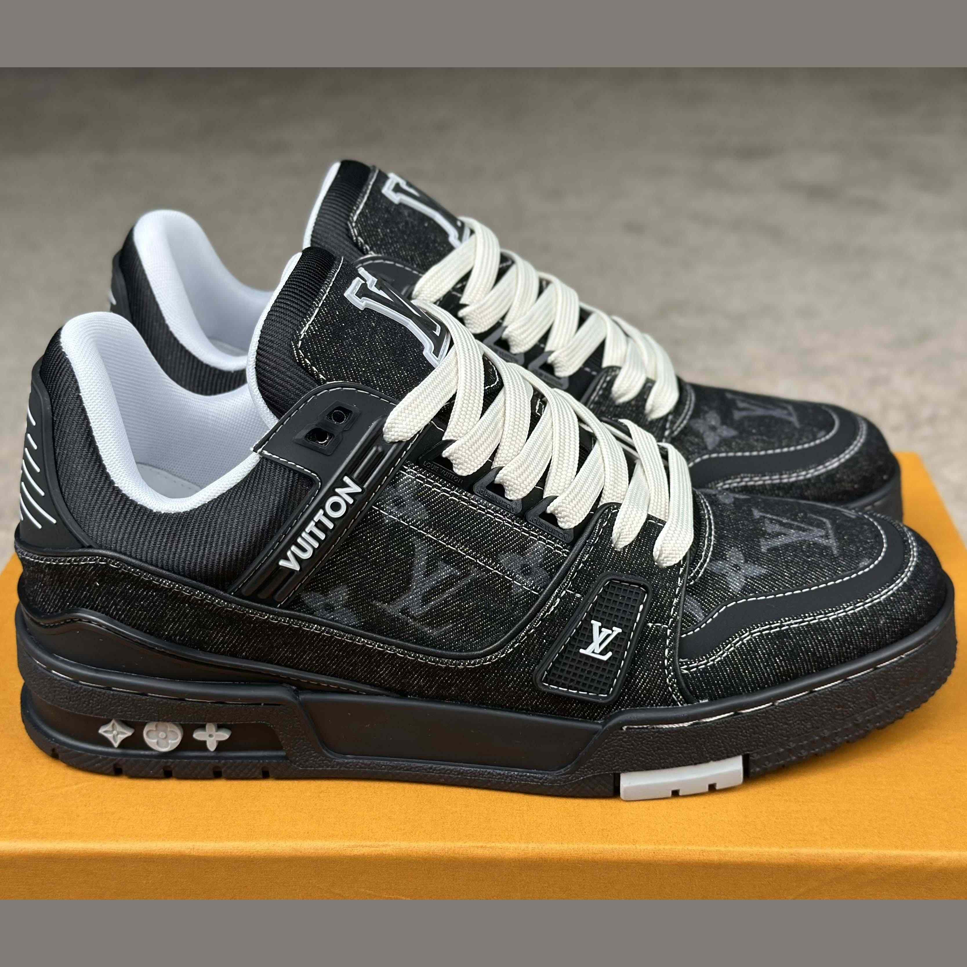 Louis Vuitton LV Trainer Sneaker   1AHSZJ - DopestKickz