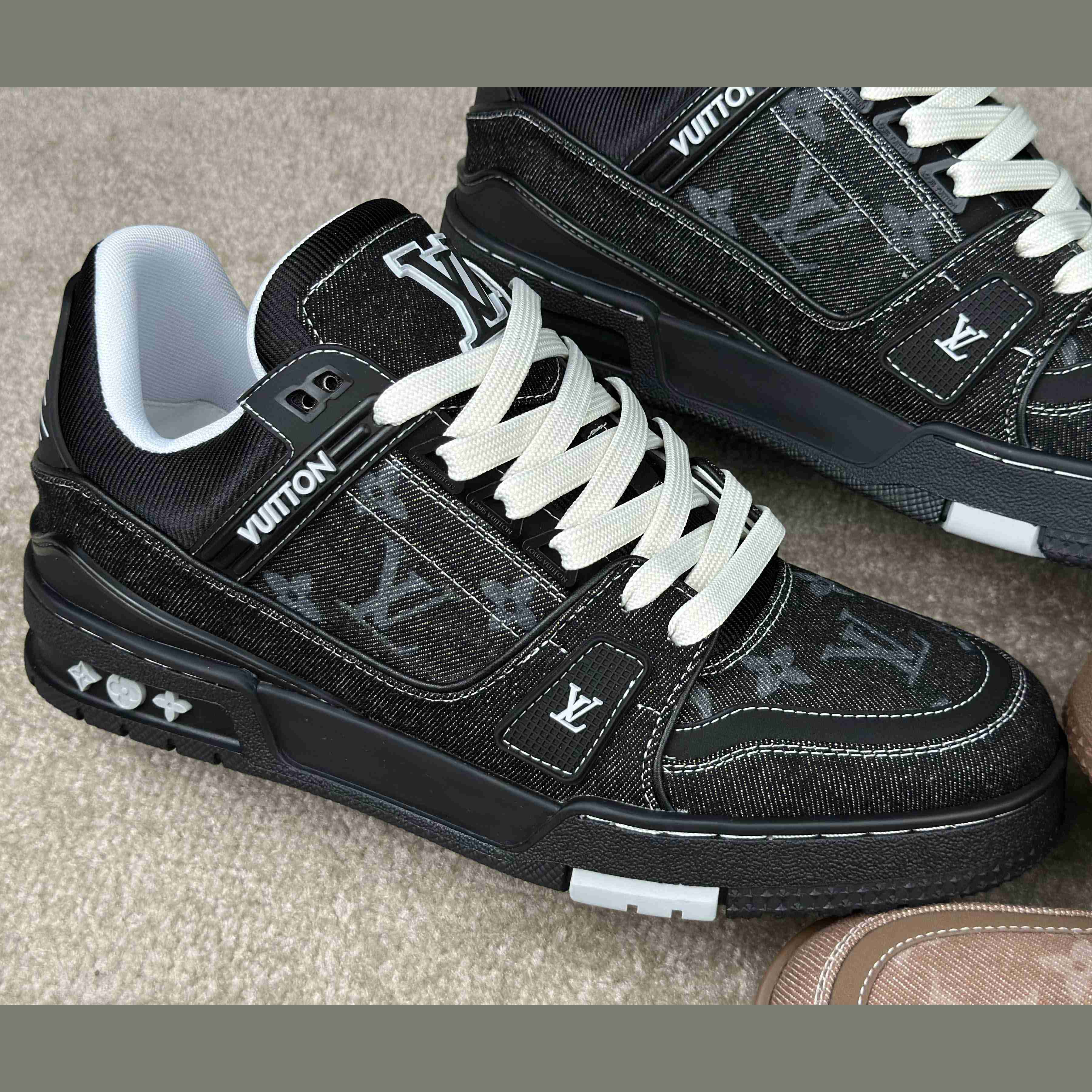 Louis Vuitton LV Trainer Sneaker   1AHSZJ - DopestKickz