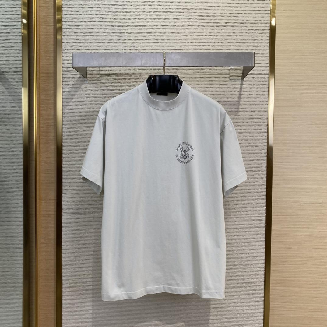 Balenciaga Men's White Oversized Key Crest T-Shirt - DopestKickz