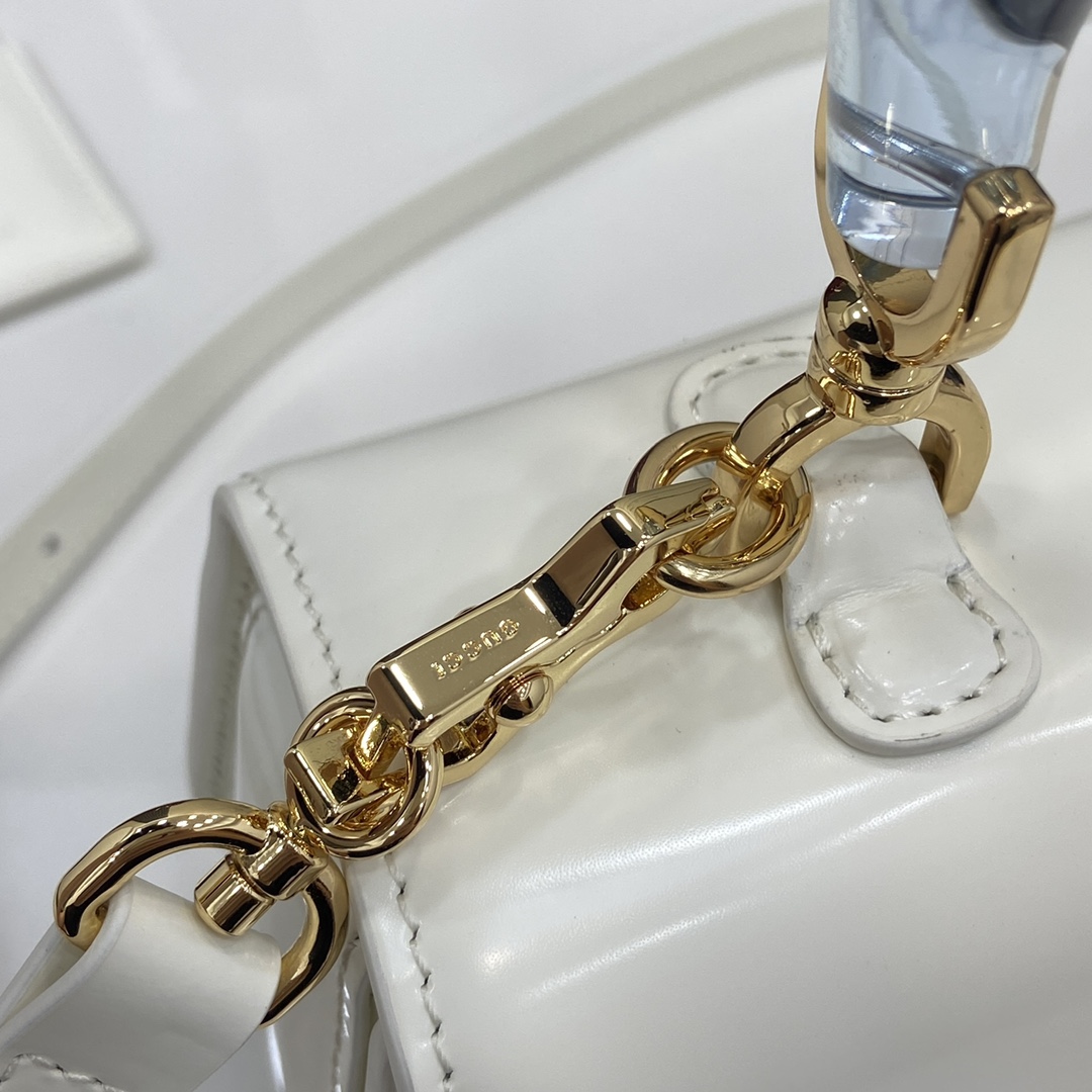 Gucci Bamboo DIva Medium Bag - DopestKickz