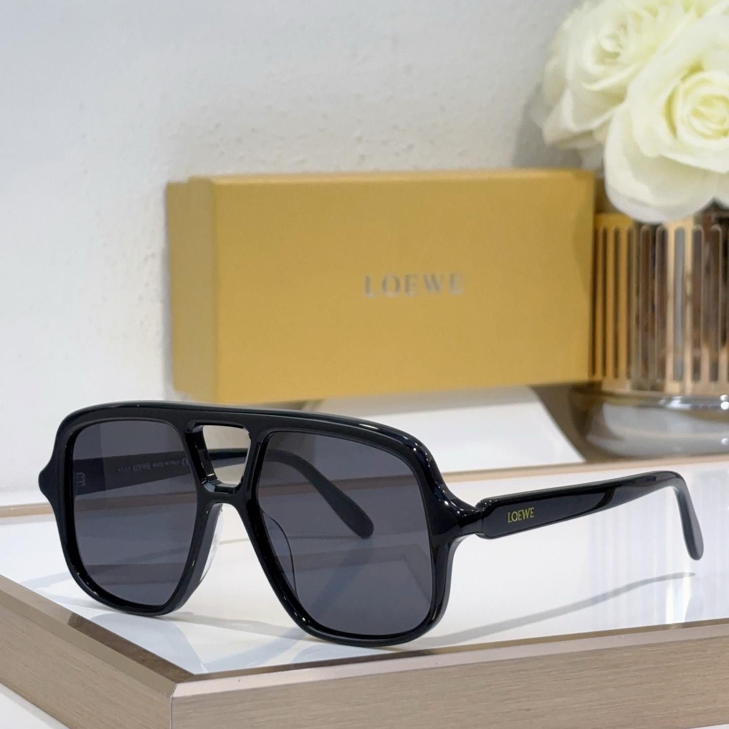 Loewe Aviator Slim Sunglasses  LW40161U - DopestKickz