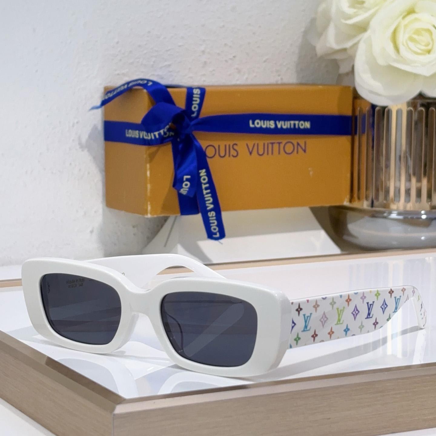 Louis Vuitton LV x TM Multigram Cat Eye Sunglasses  Z2709W - DopestKickz