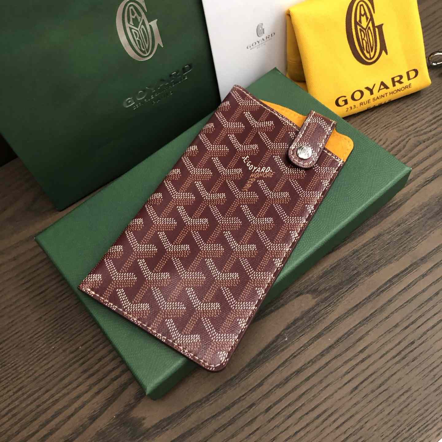 Goyard Montmartre GM Case - DopestKickz