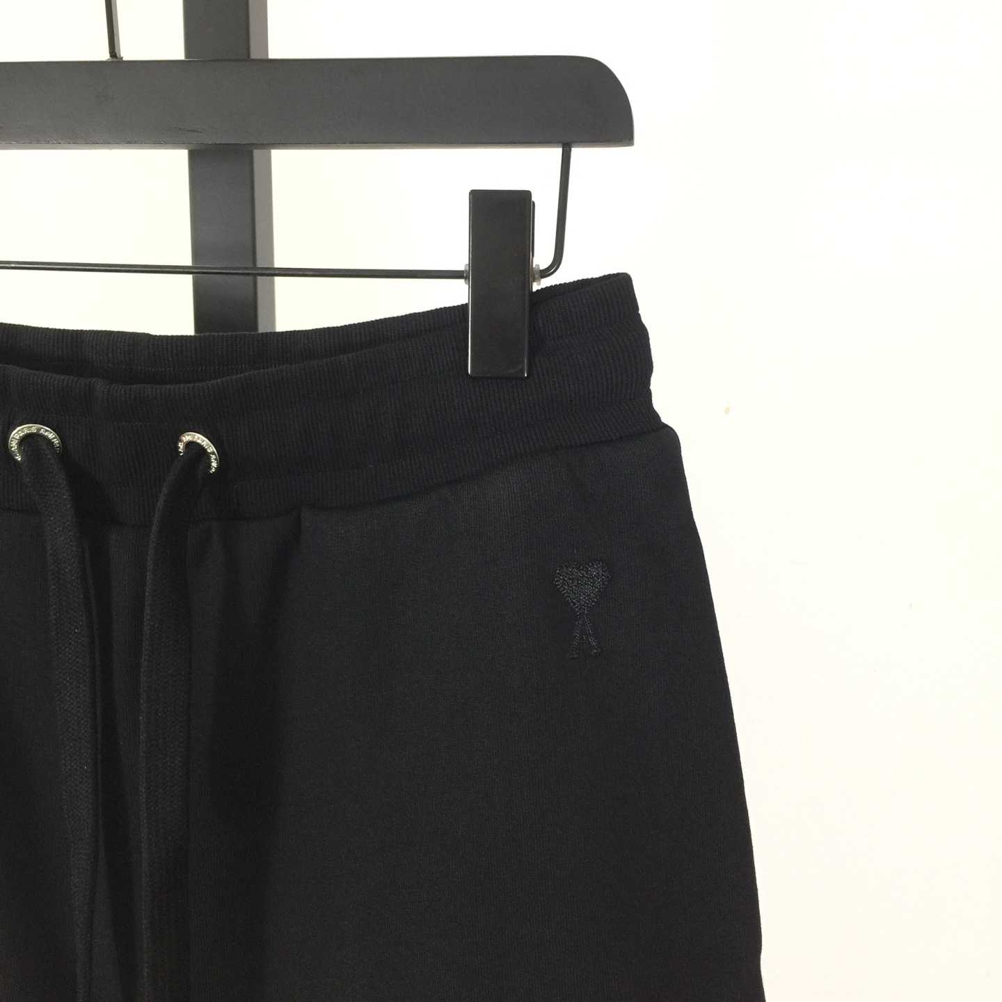 Ami De Embroidered Shorts - DopestKickz