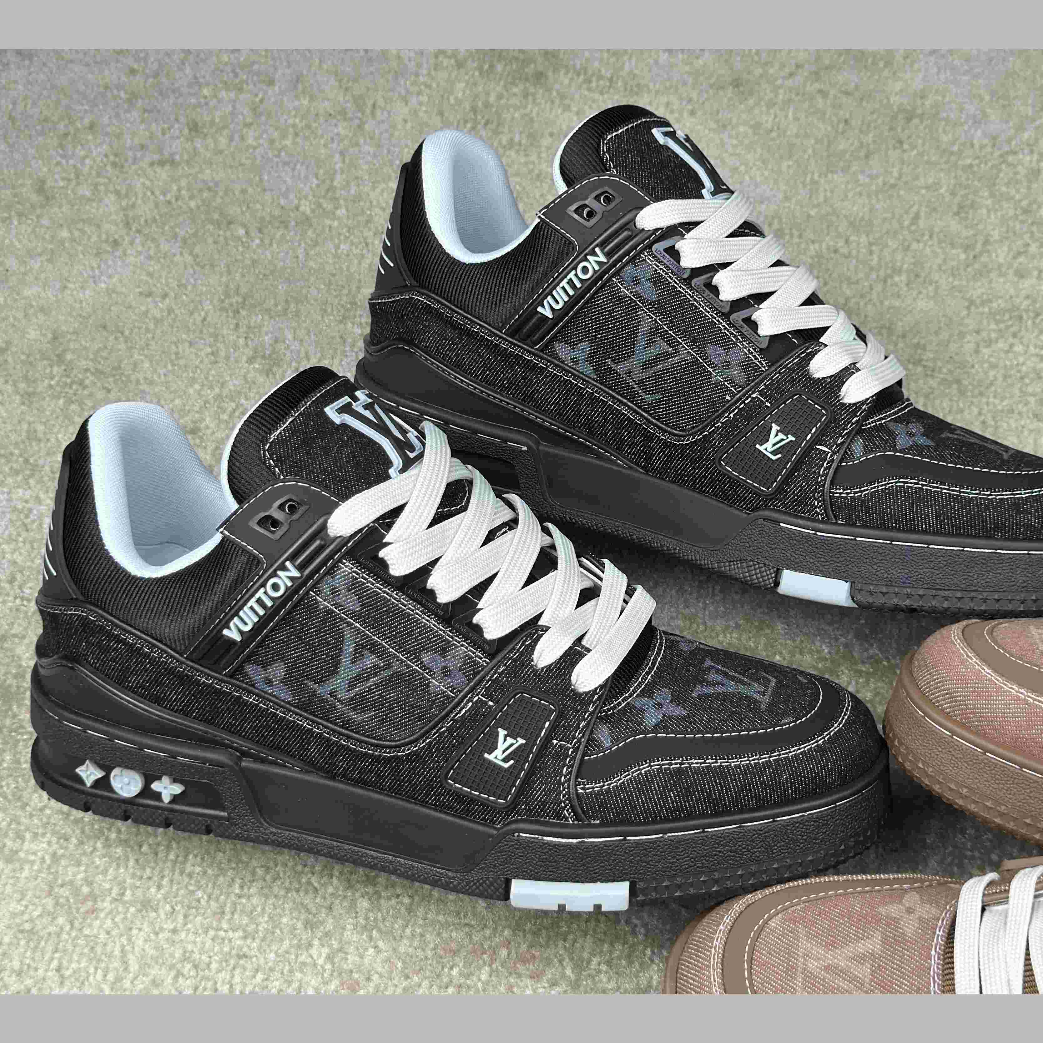 Louis Vuitton LV Trainer Sneaker  1AHSZR - DopestKickz