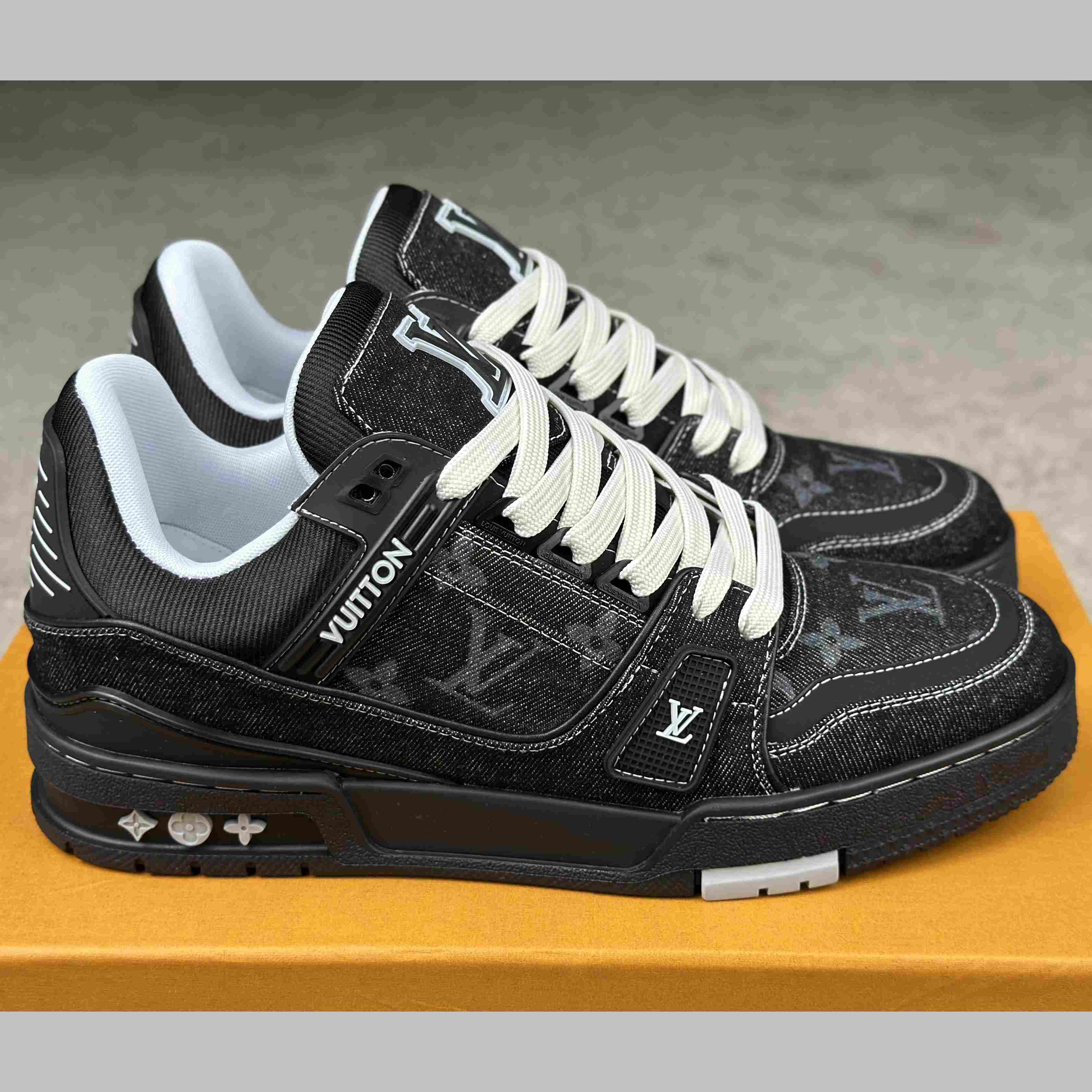 Louis Vuitton LV Trainer Sneaker  1AHSZR - DopestKickz