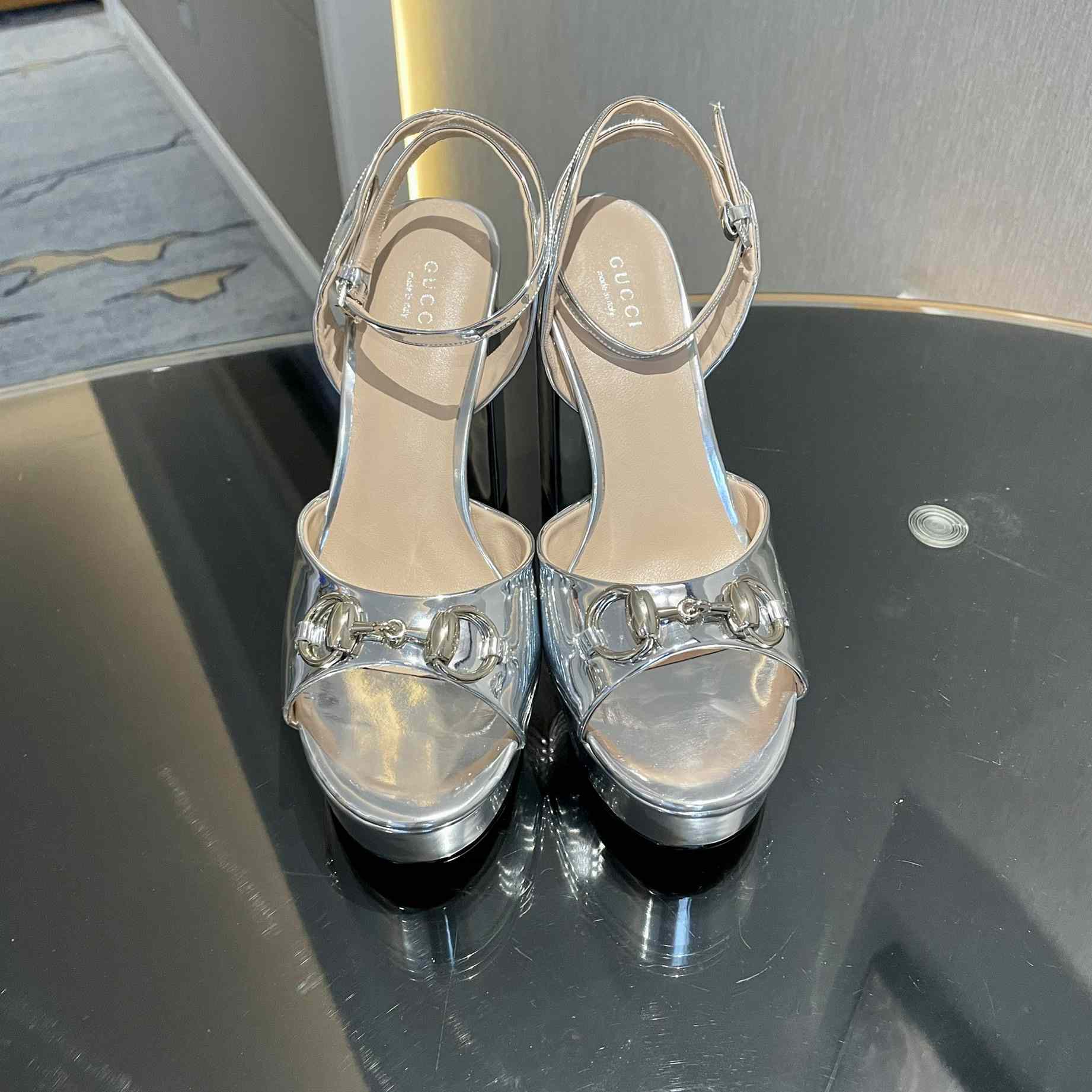 Gucci Silver Leather Sandals    11cm - DopestKickz
