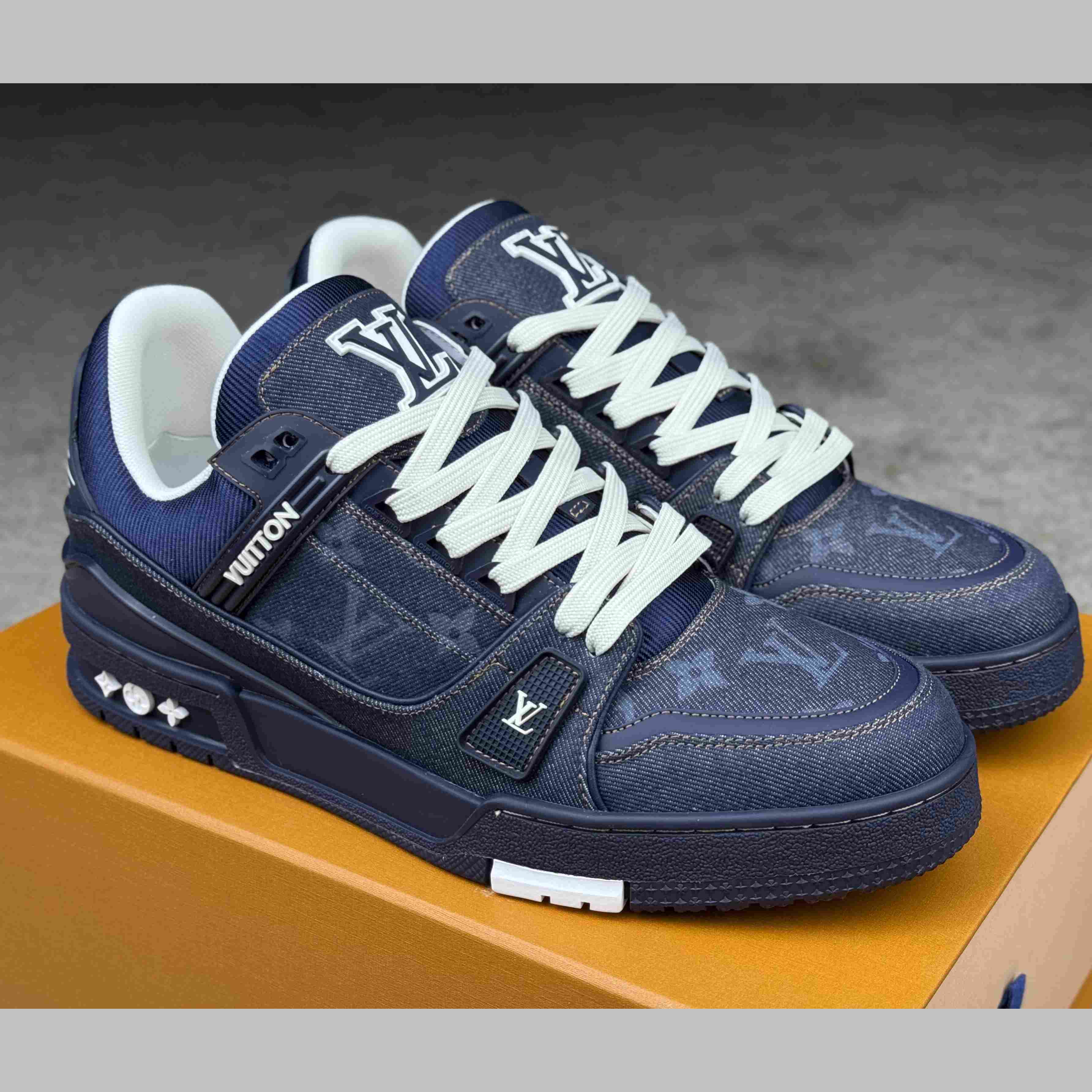 Louis Vuitton LV Trainer Sneaker  1AHT51 - DopestKickz