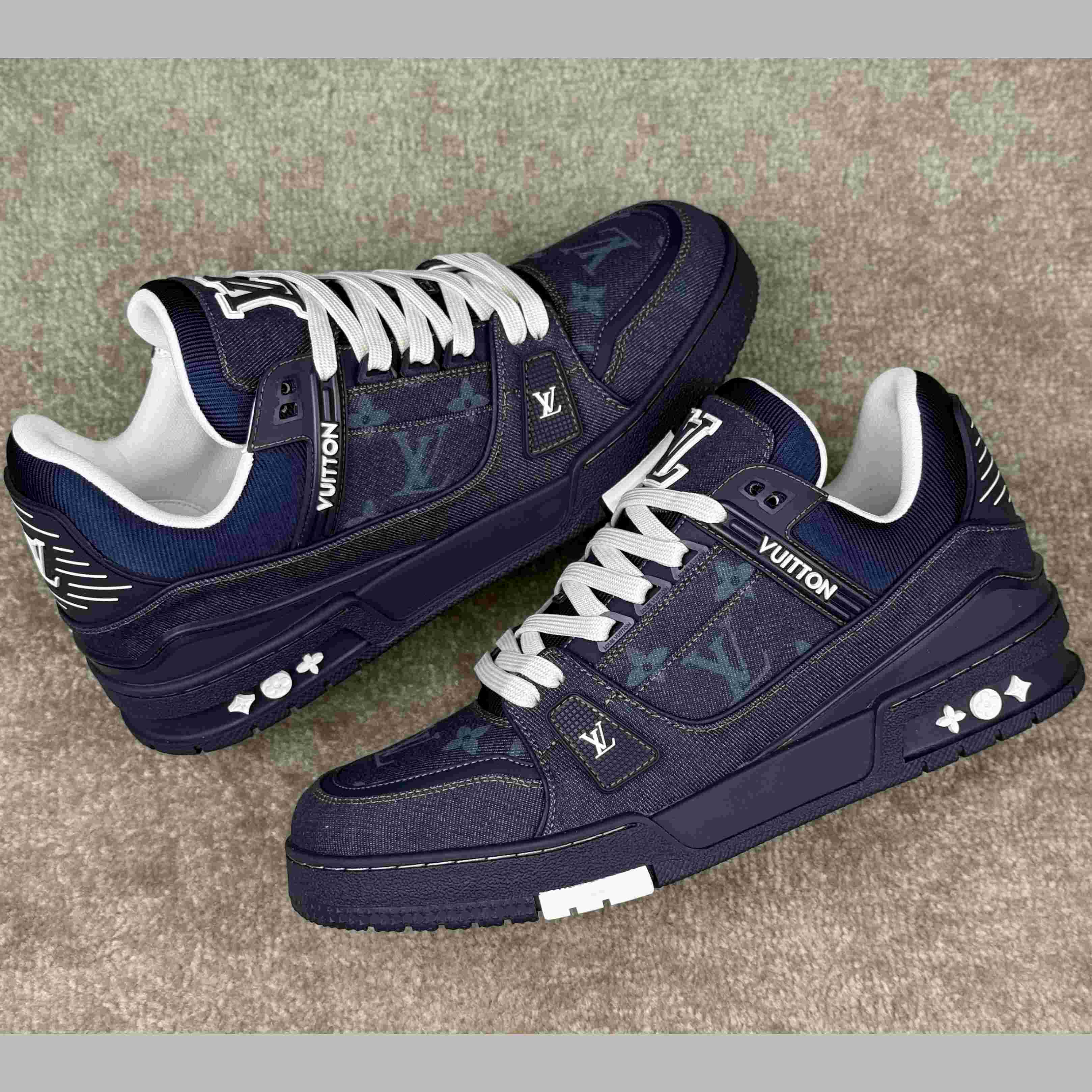 Louis Vuitton LV Trainer Sneaker  1AHT51 - DopestKickz