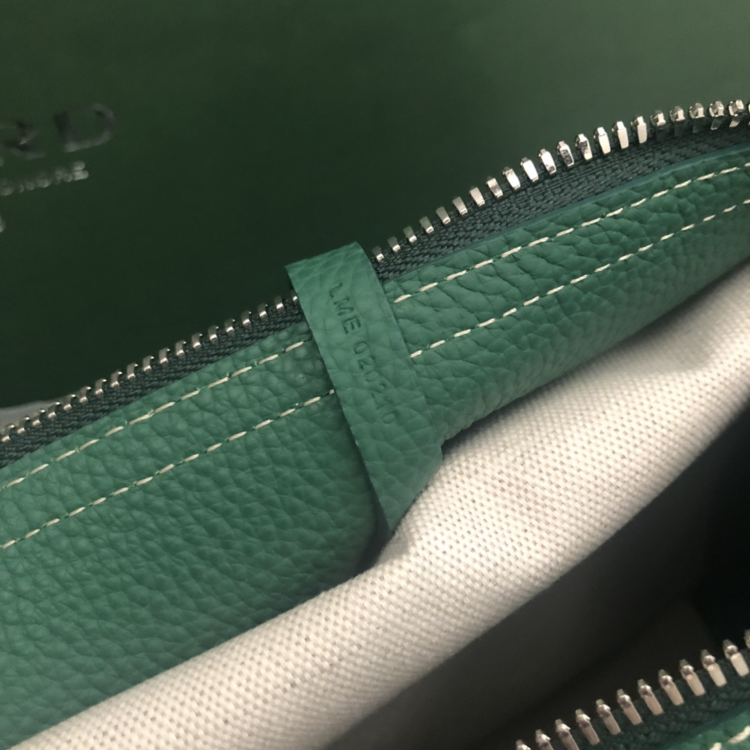 Goyard Hardy PM Bag  （Without a box） - DopestKickz