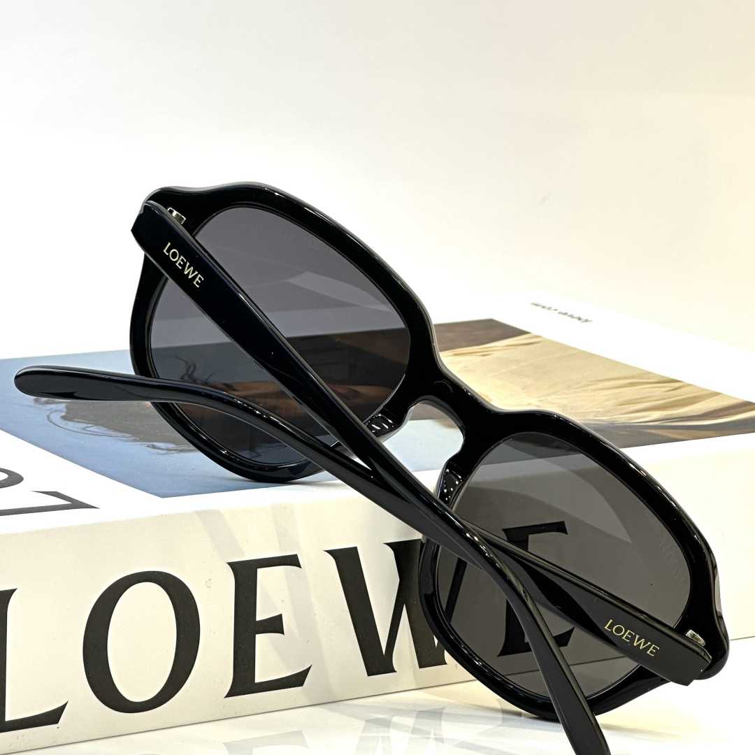 Loewe Alpha Slim sunglasses  LW40163I - DopestKickz