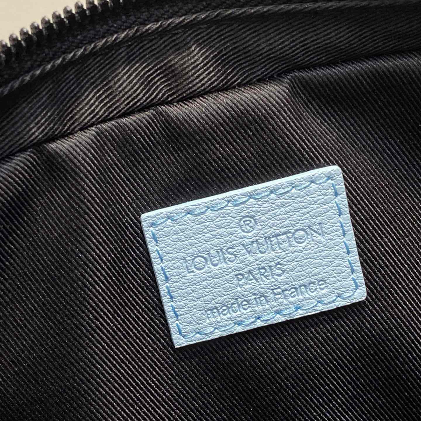 Louis Vuitton Trio Messenger   M14781 - DopestKickz