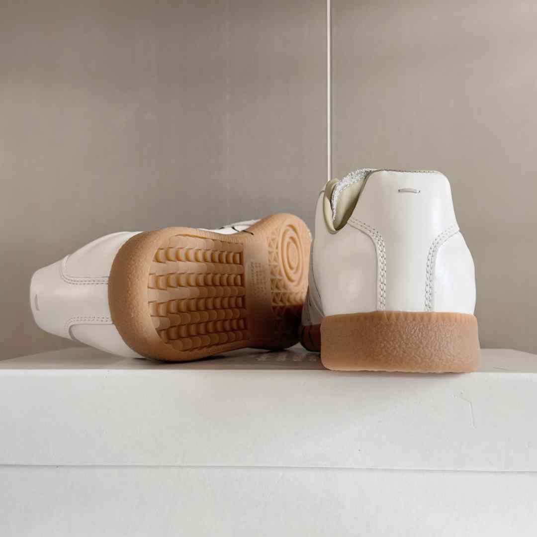 Maison Margiela Replica 'Paint Splatter - White' - DopestKickz