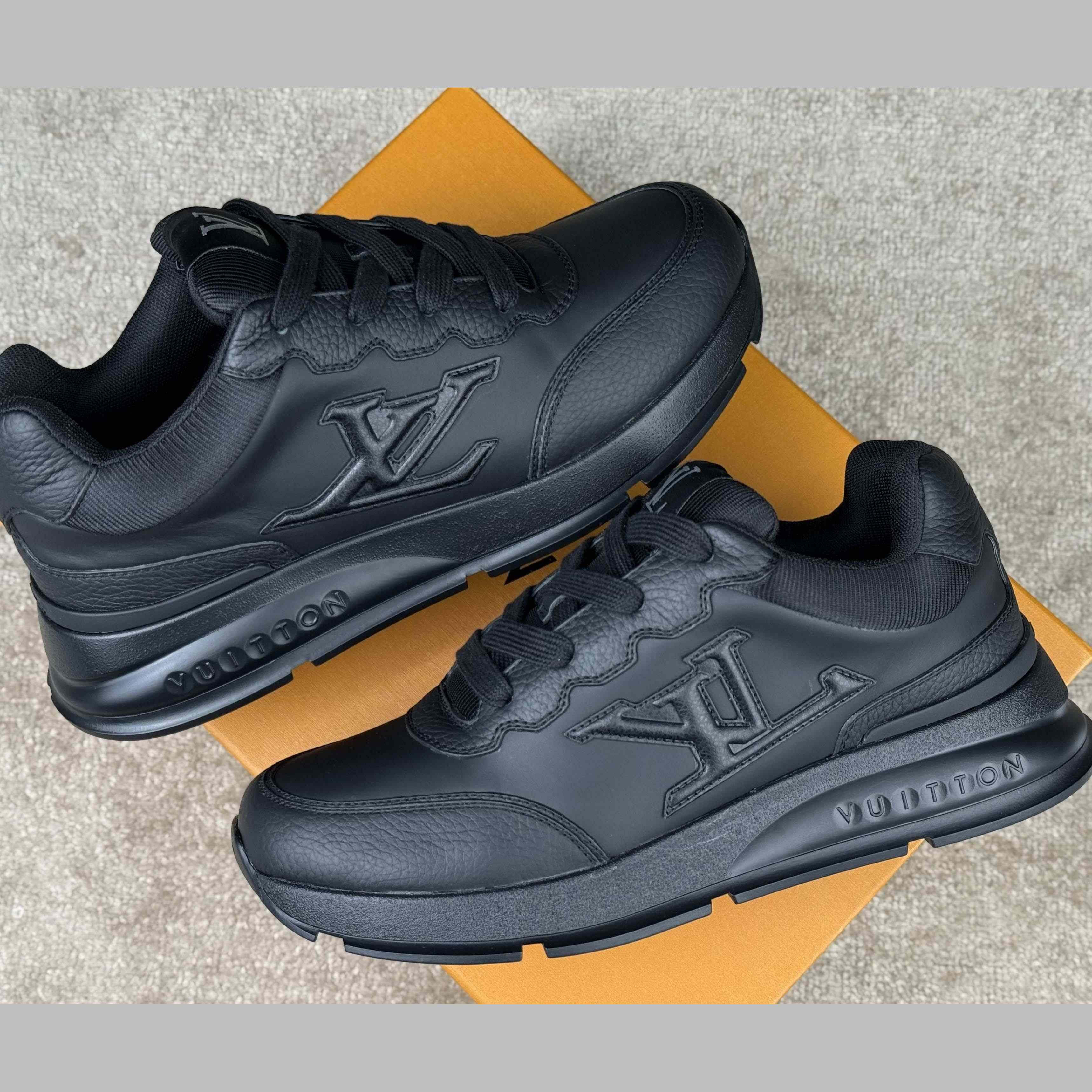 Louis Vuitton LV Classic Sneaker   1AHST3 - DopestKickz