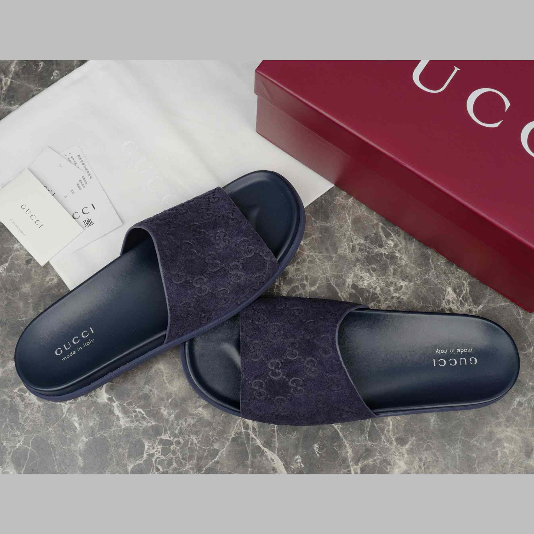 Gucci Men's Slide Sandal - DopestKickz