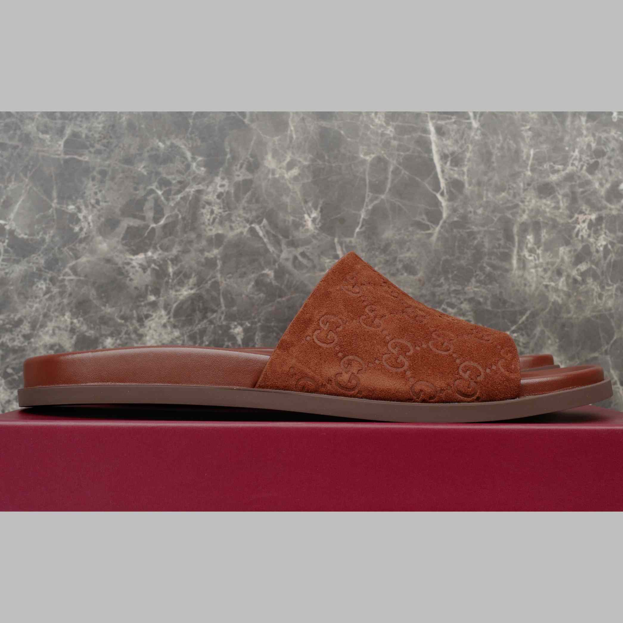 Gucci Men's Slide Sandal - DopestKickz