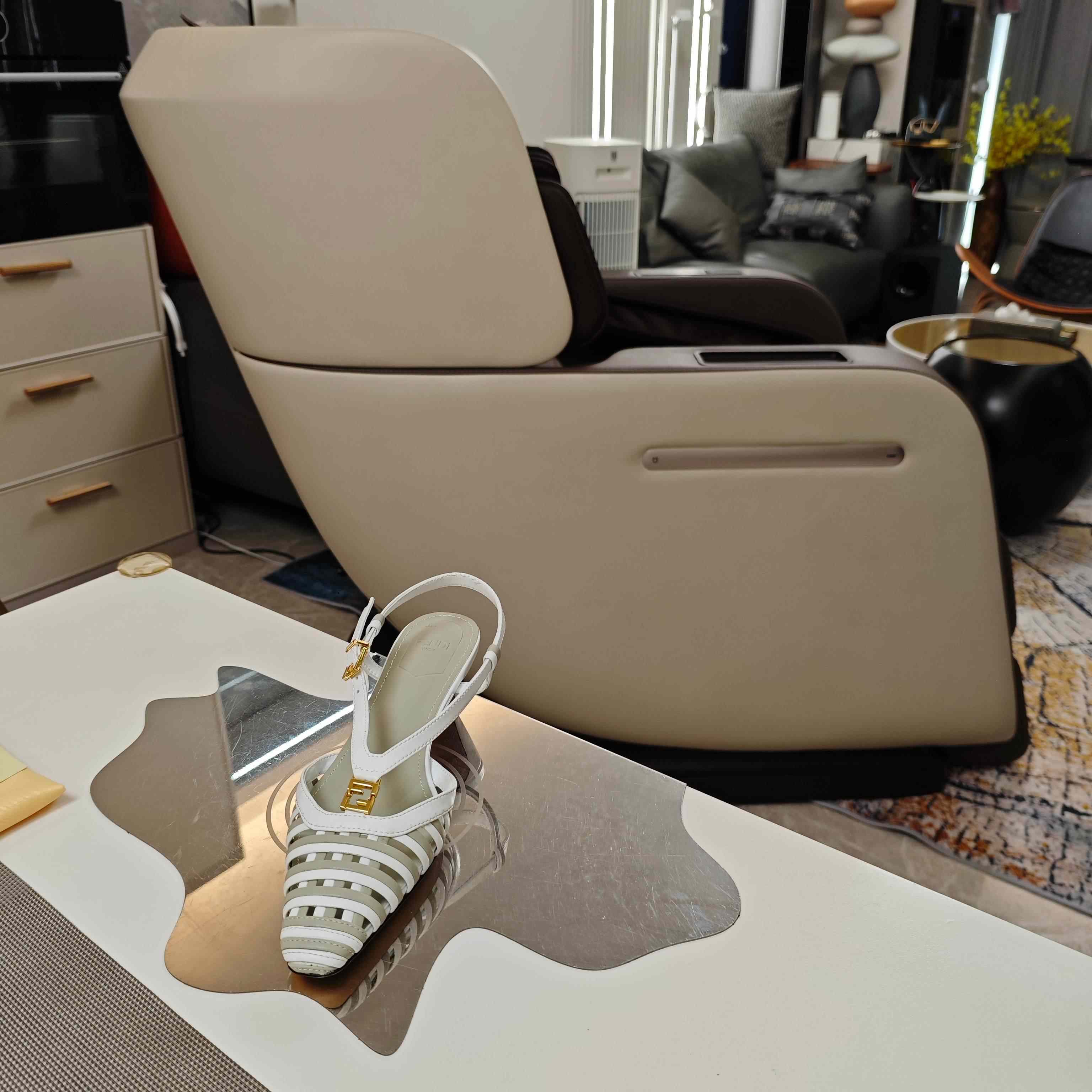 Fendi FFold Leather Low-heeled Slingbacks - DopestKickz