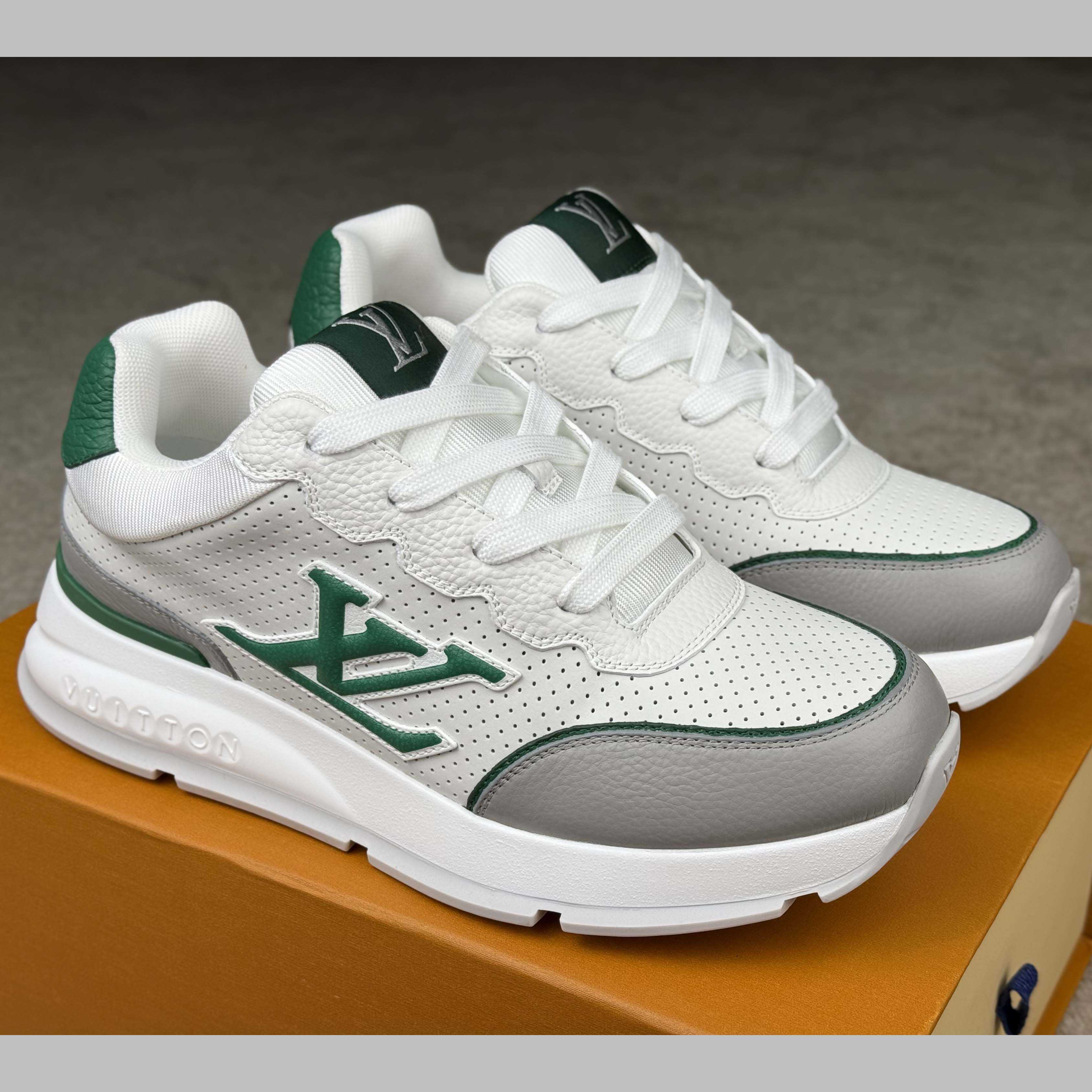 Louis Vuitton LV Classic Sneaker   1AHSUG - DopestKickz