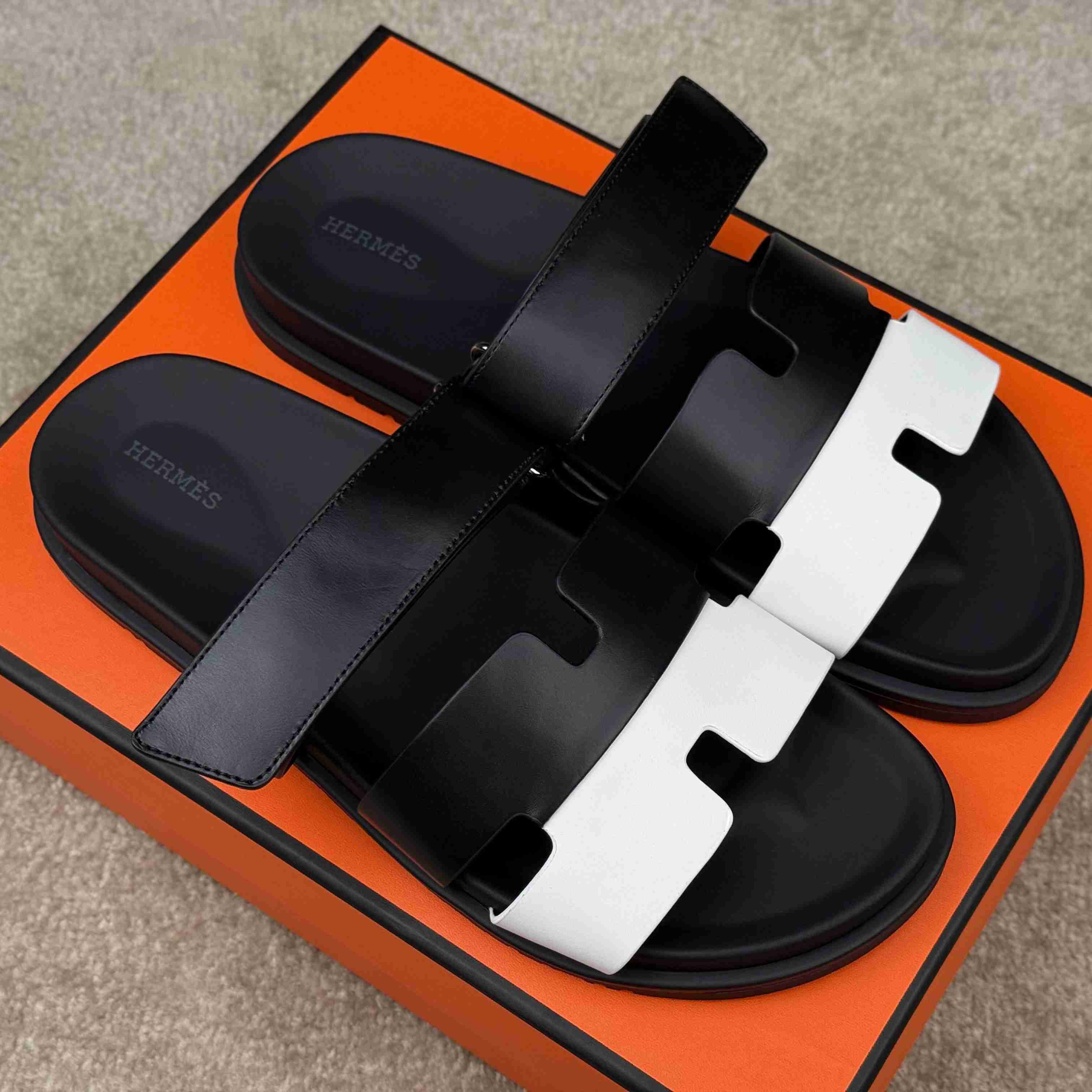 Hermes Chypre Sandal - DopestKickz