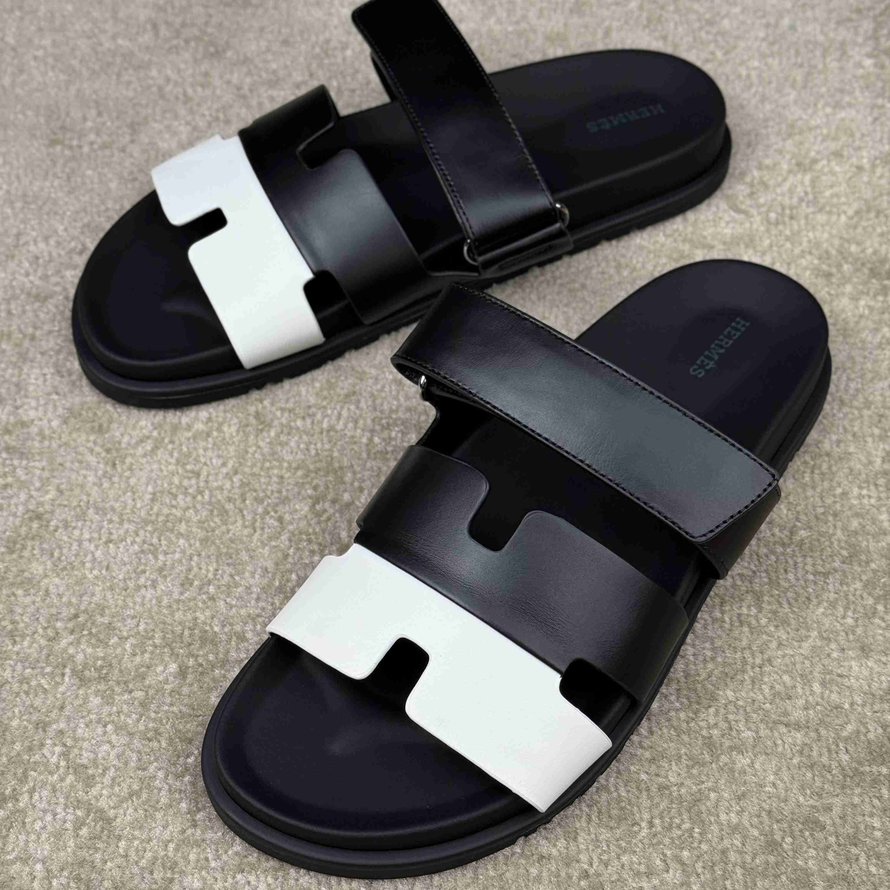Hermes Chypre Sandal - DopestKickz