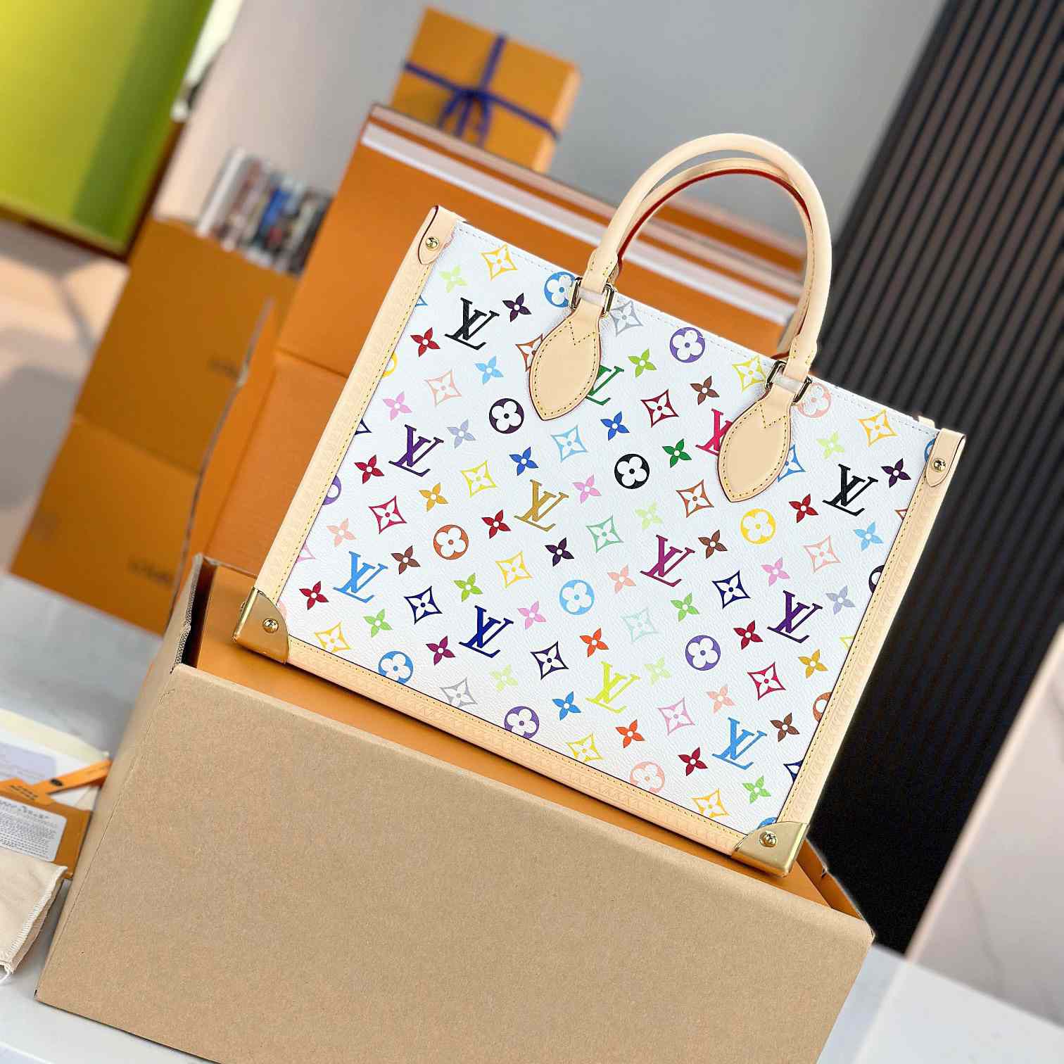 Louis Vuitton LV x TM OnTheGo MM   M13079 - DopestKickz