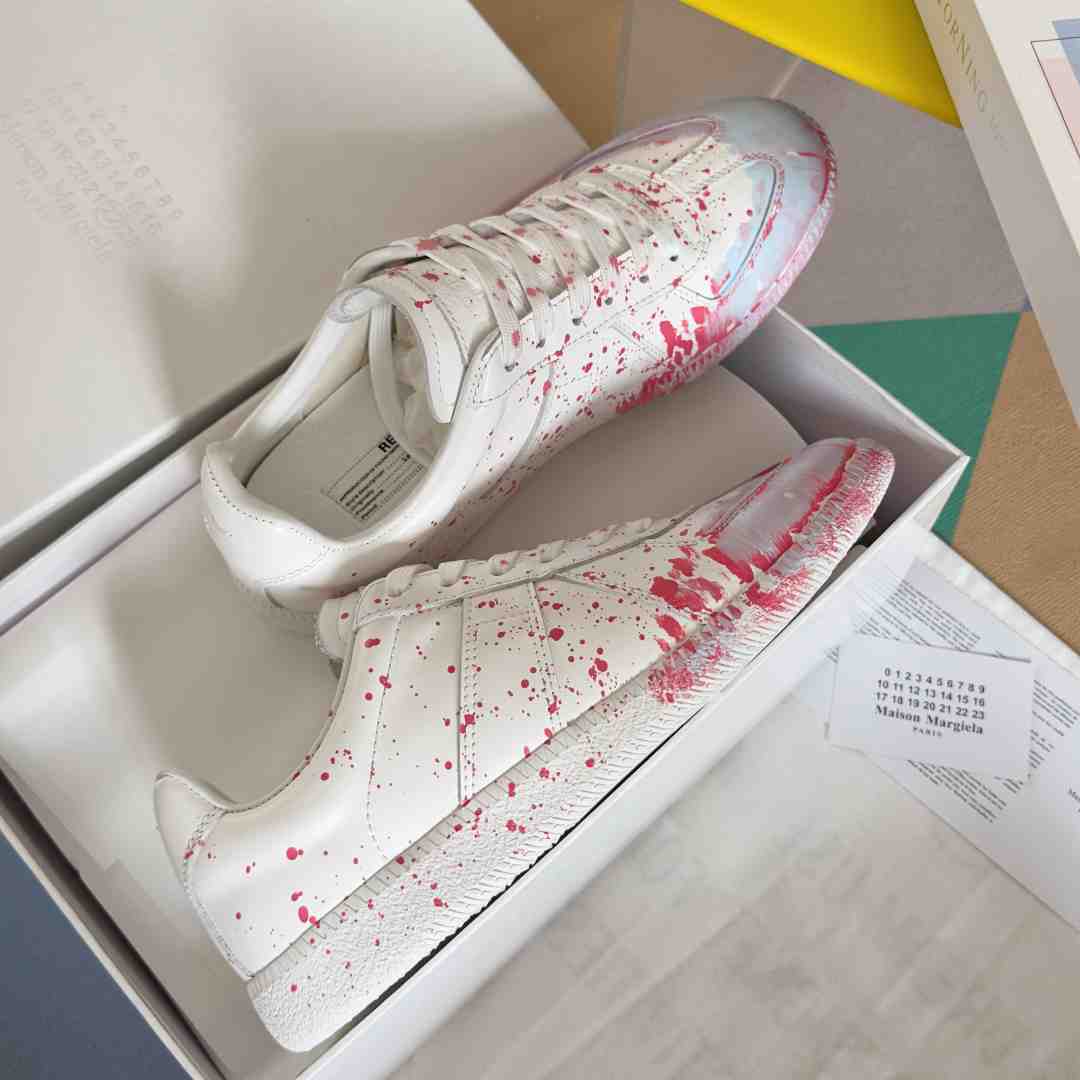 Maison Margiela Replica 'Paint Splatter - White Red' - DopestKickz